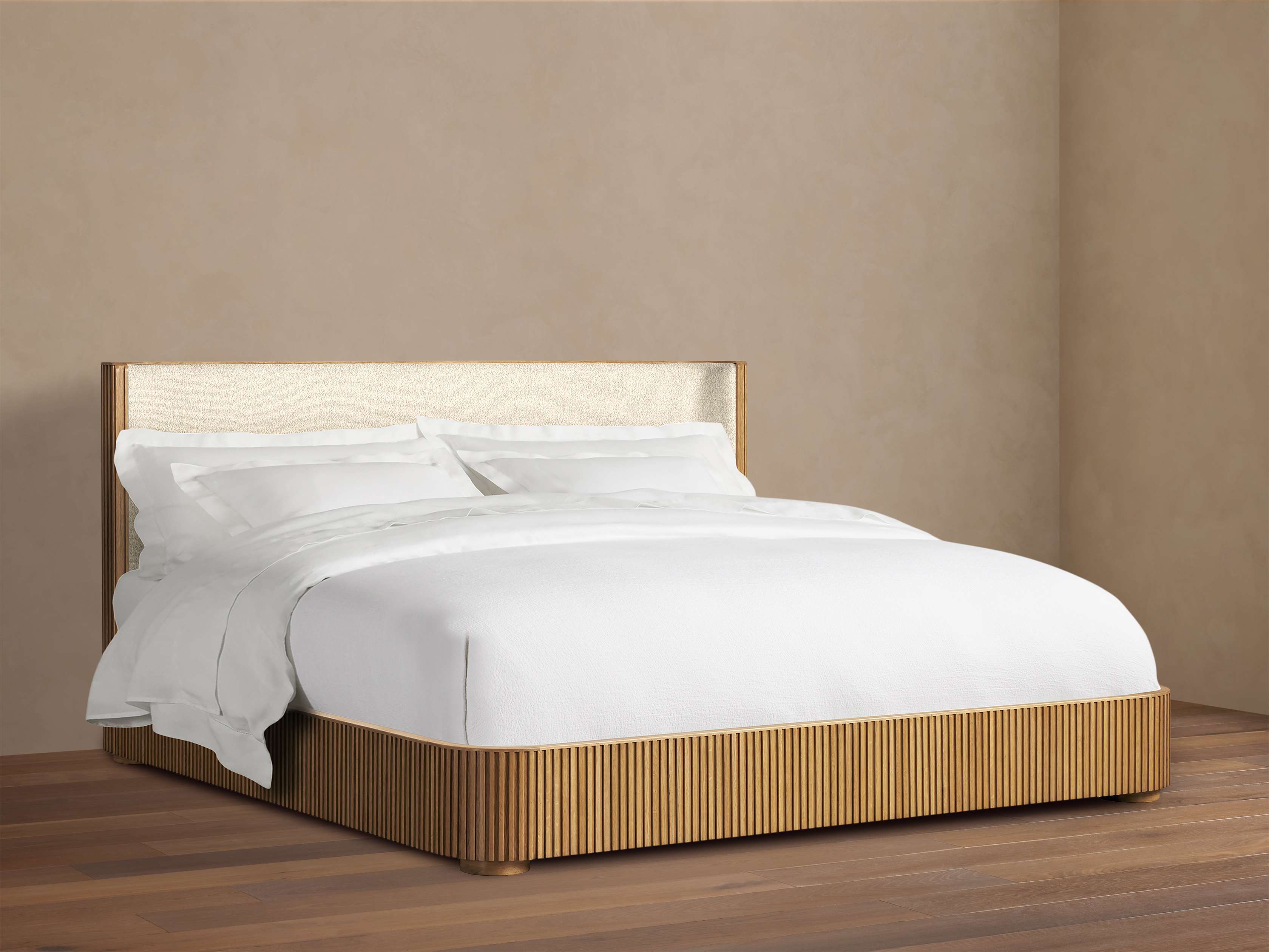 Finnley Bed in Honey