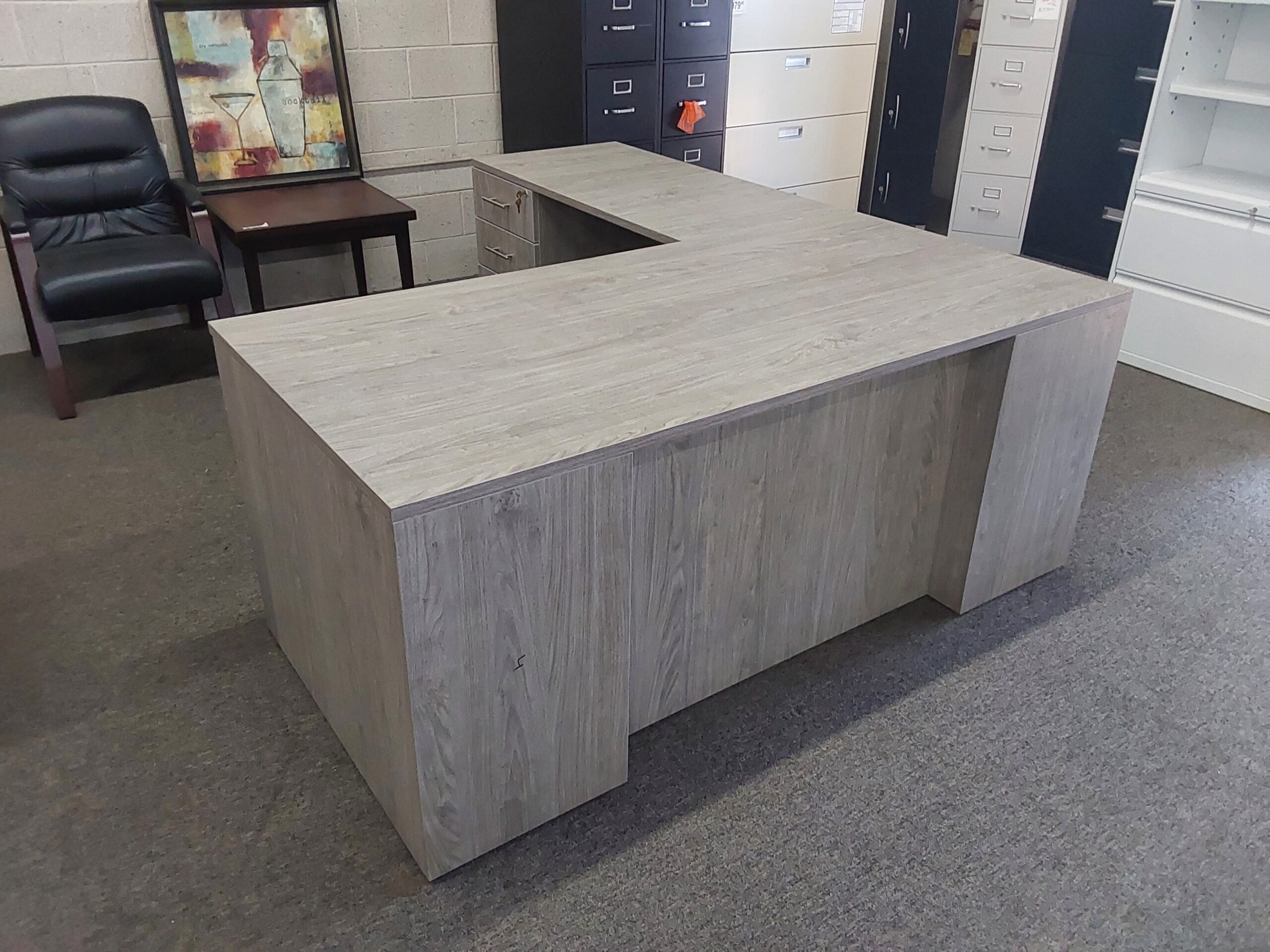 Case 2500 Series L Shape Desk