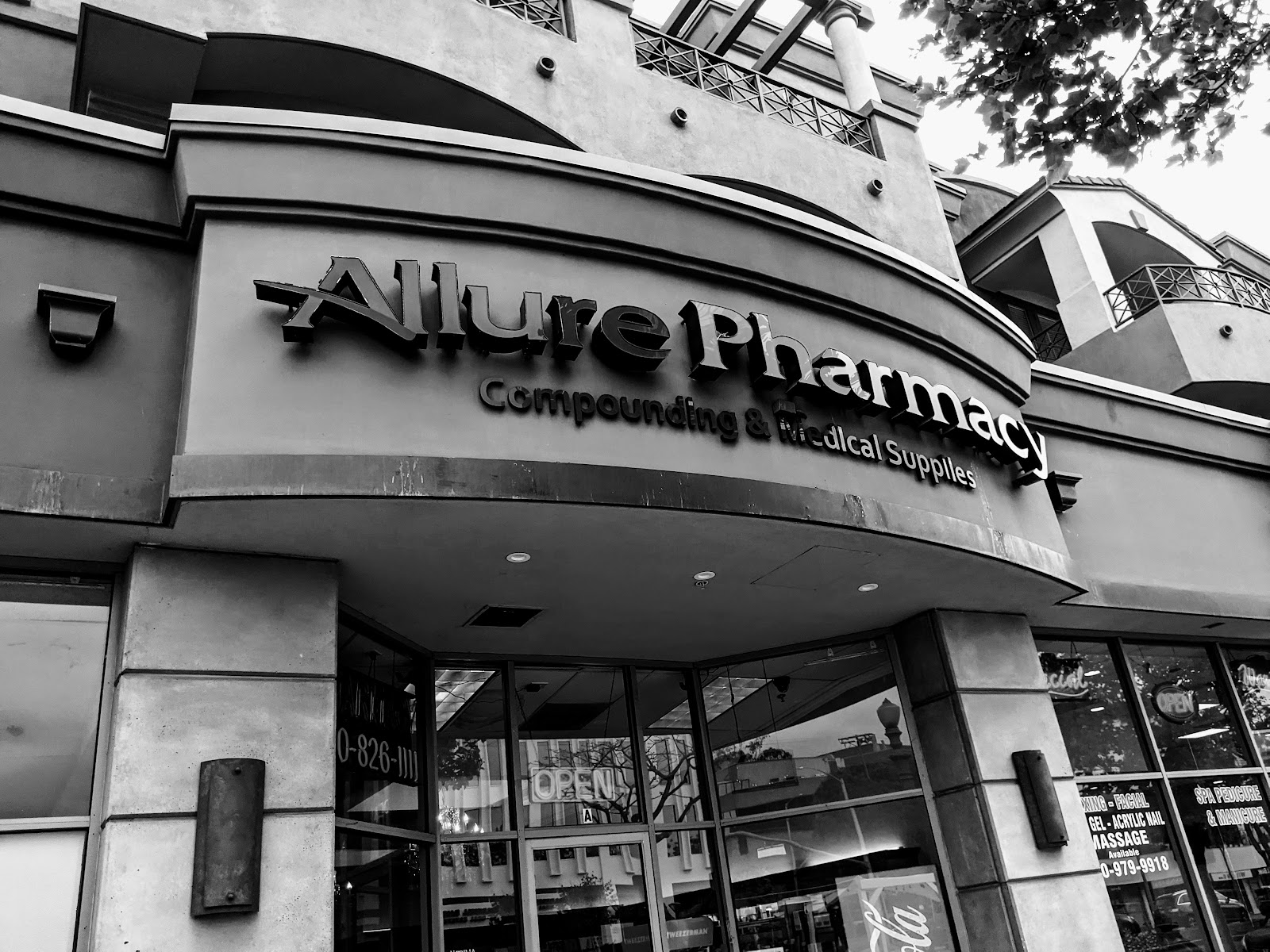 Allure Pharmacy & Compounding gallery 1