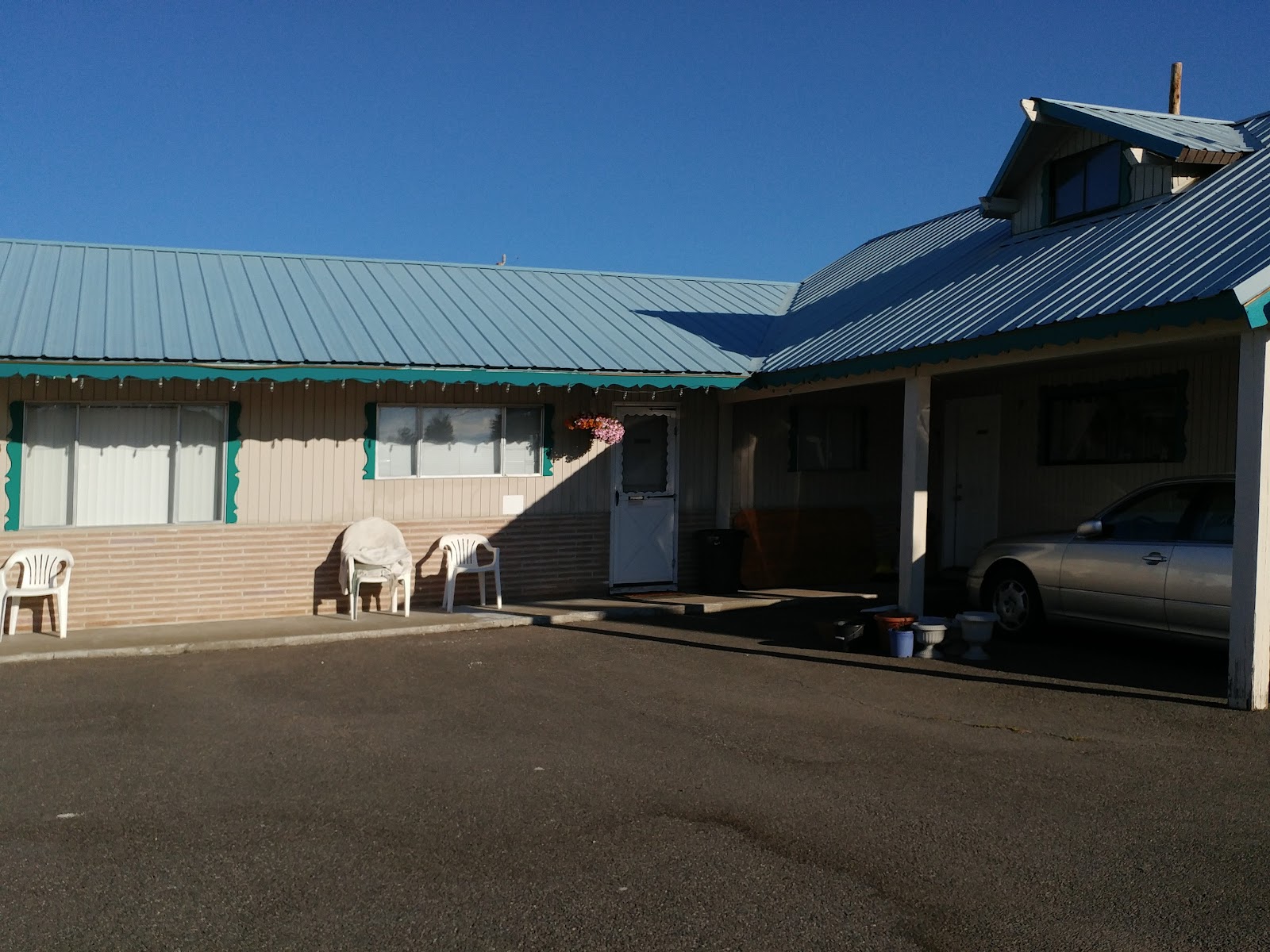 Alpine Lakes Chalet Motel gallery 4