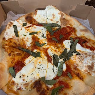 Ariana's Pizzeria & Italian gallery 2