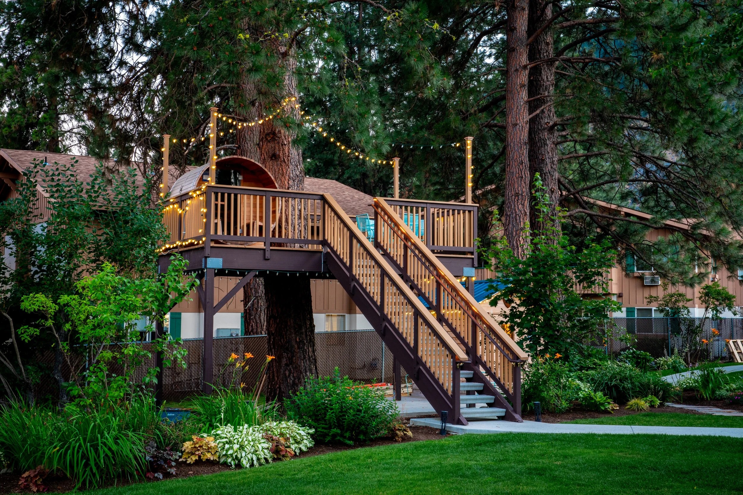 Blue Elk Inn gallery 6