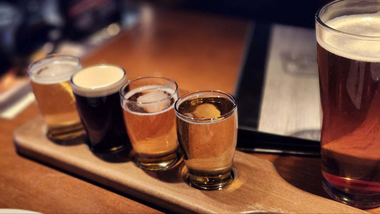 Brick House Tavern + Tap gallery 5