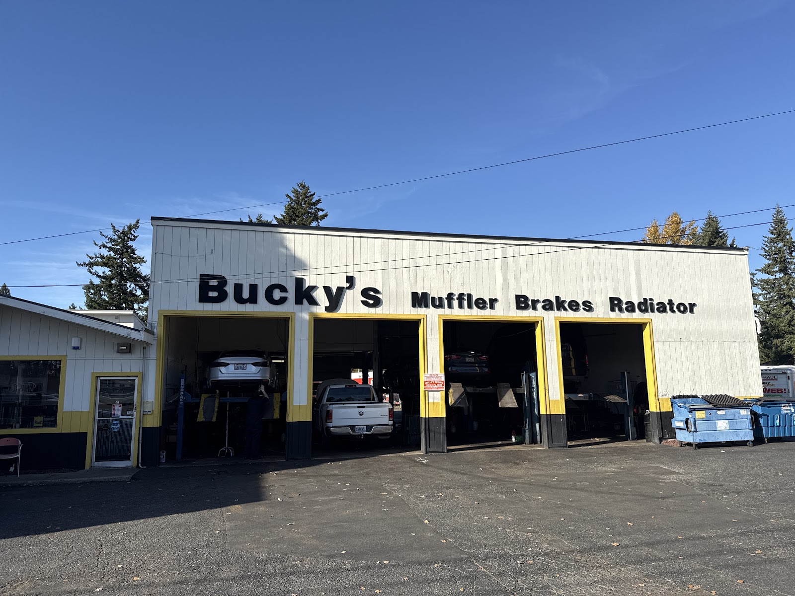 Bucky's Complete Auto Repair gallery 4