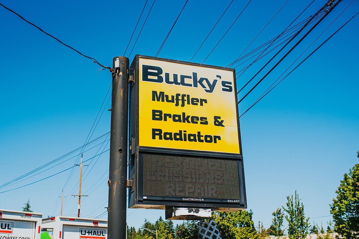 Bucky's Complete Auto Repair gallery 5