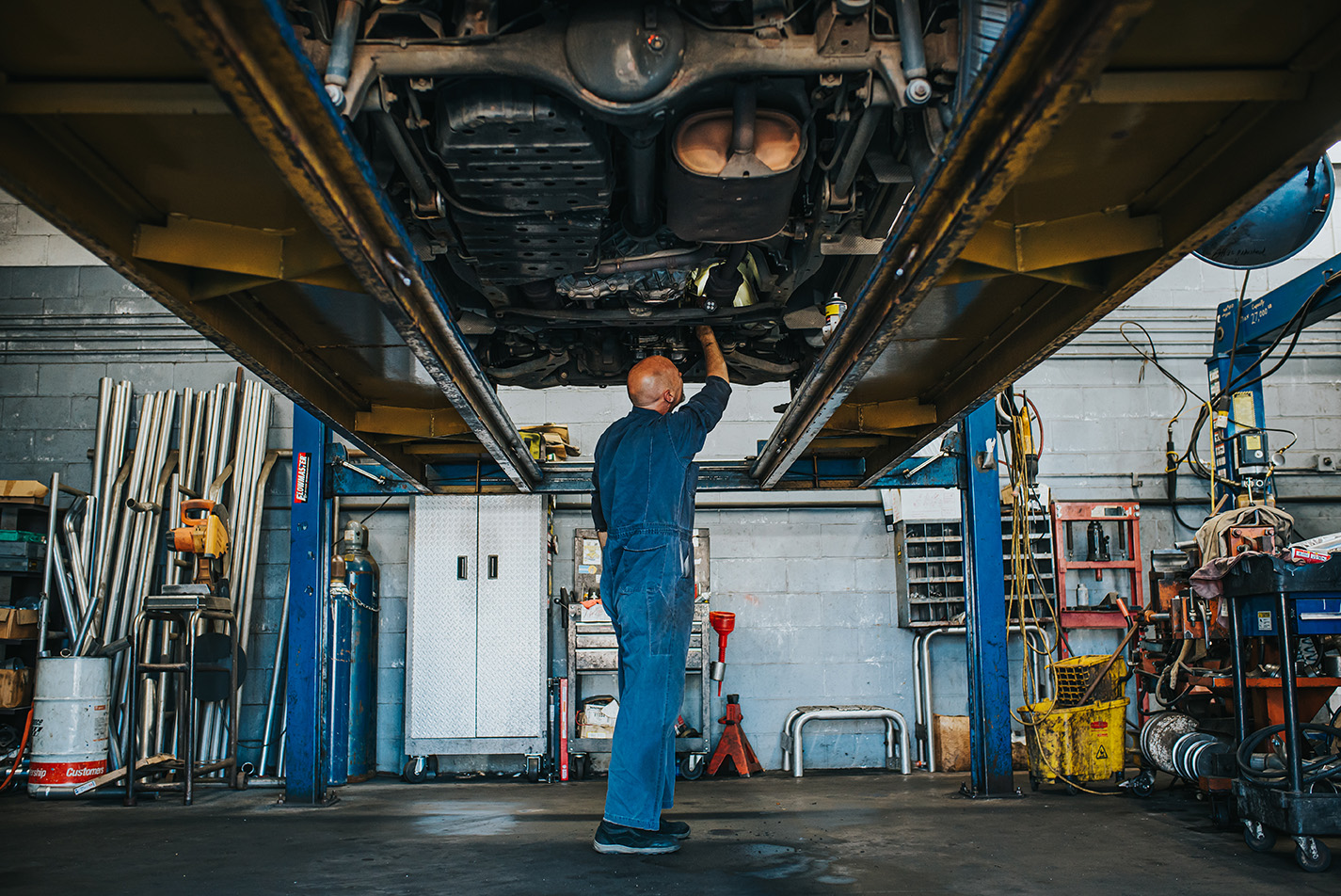 Bucky's Complete Auto Repair gallery 6