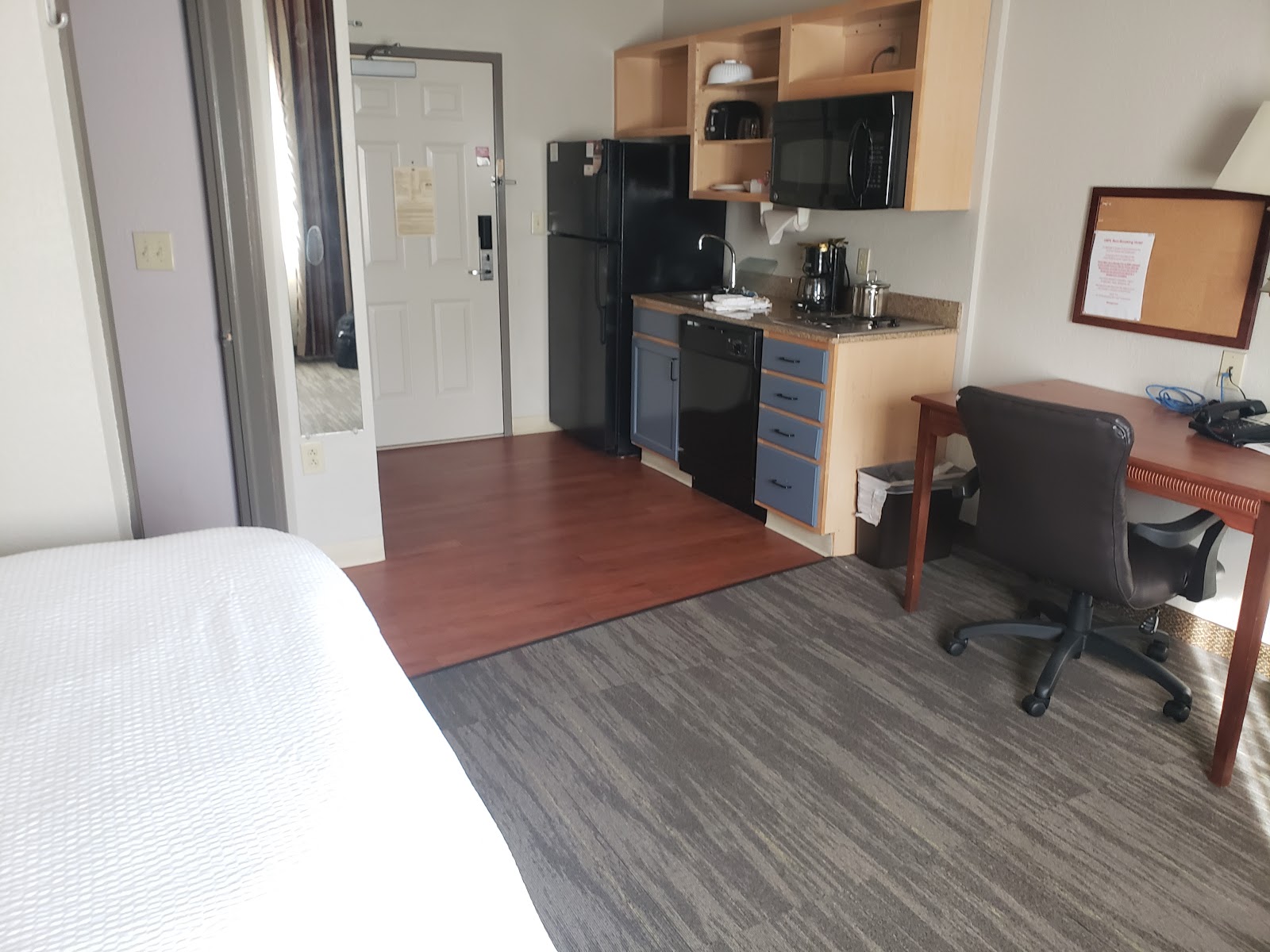 Candlewood Suites Bordentown-Trenton, an IHG Hotel gallery 5