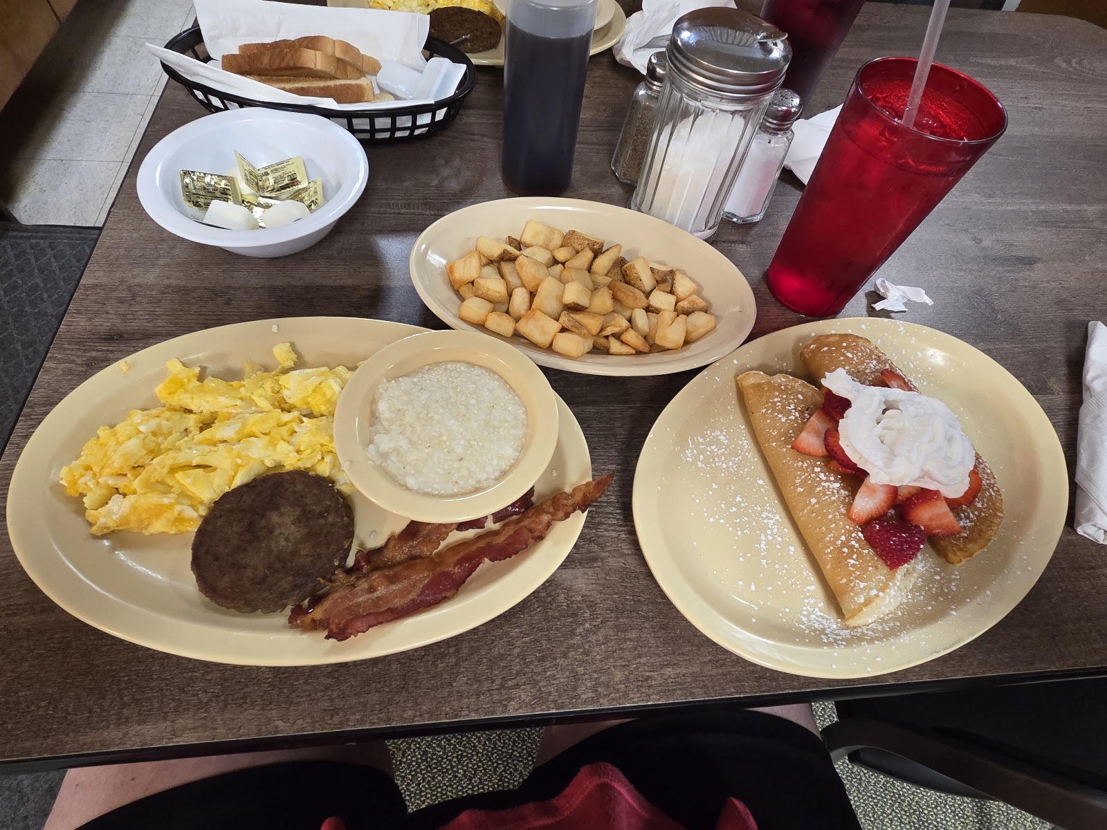 Cedar Point Restaurant gallery 6