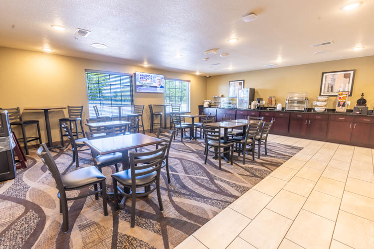 Cobblestone Inn & Suites - Winters gallery 3