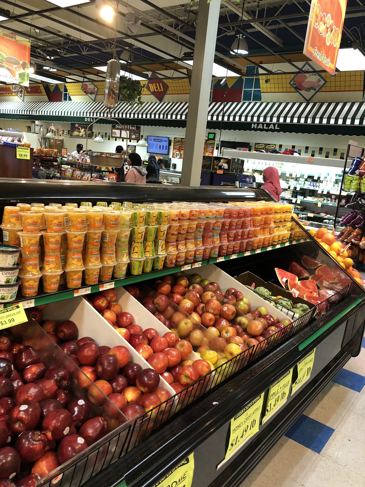Cousin's Supermarket gallery 3
