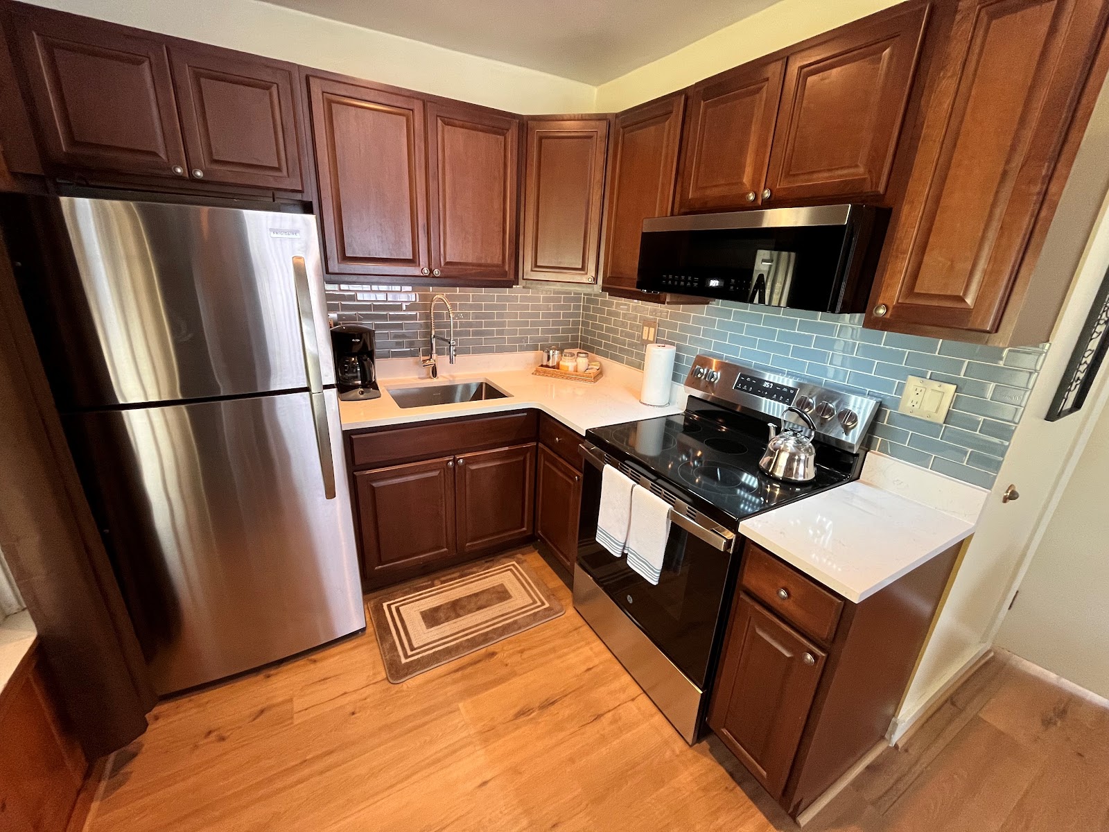 Cozy Place vacation rental gallery 6