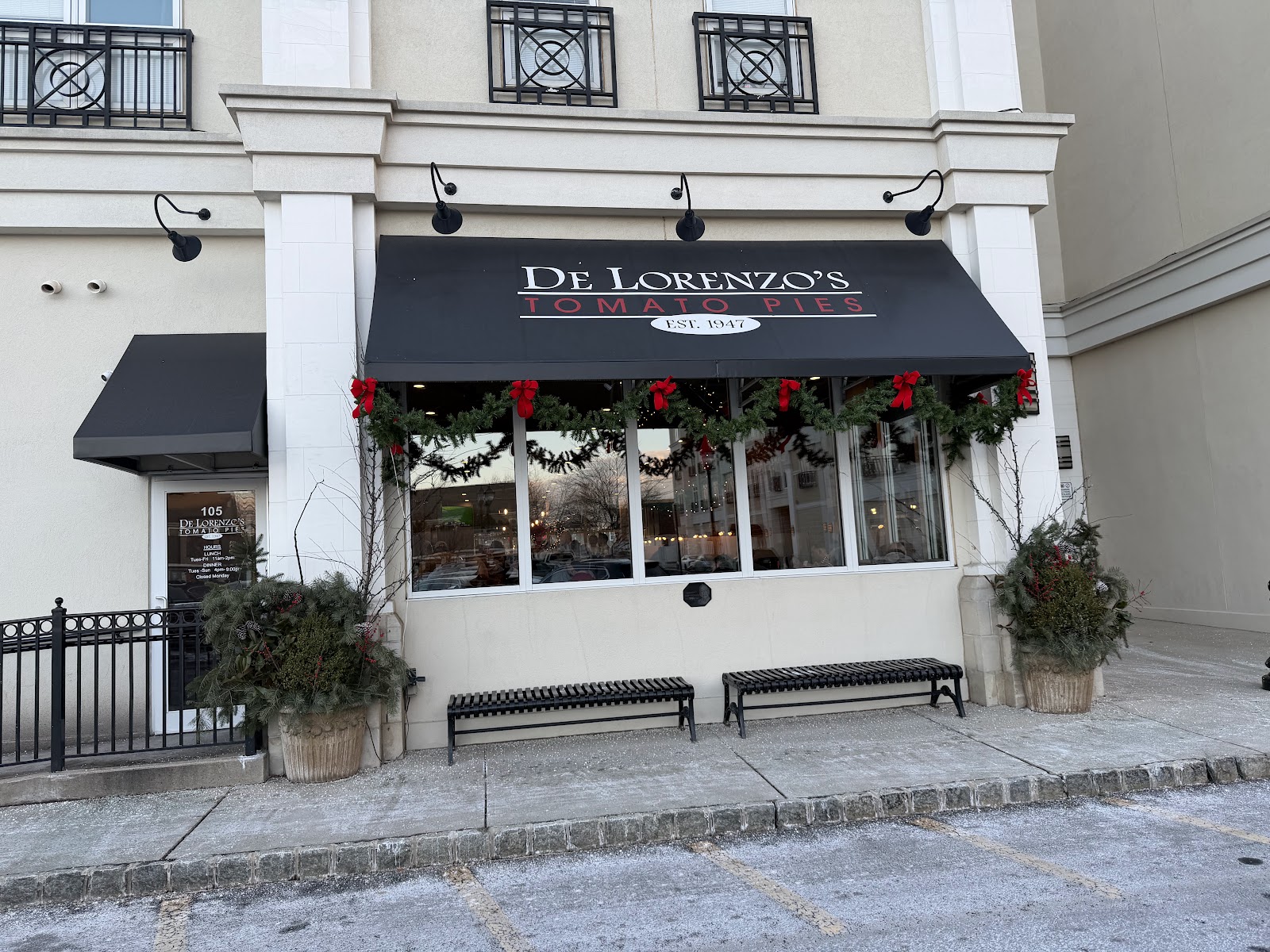 De Lorenzo's Tomato Pies gallery 1