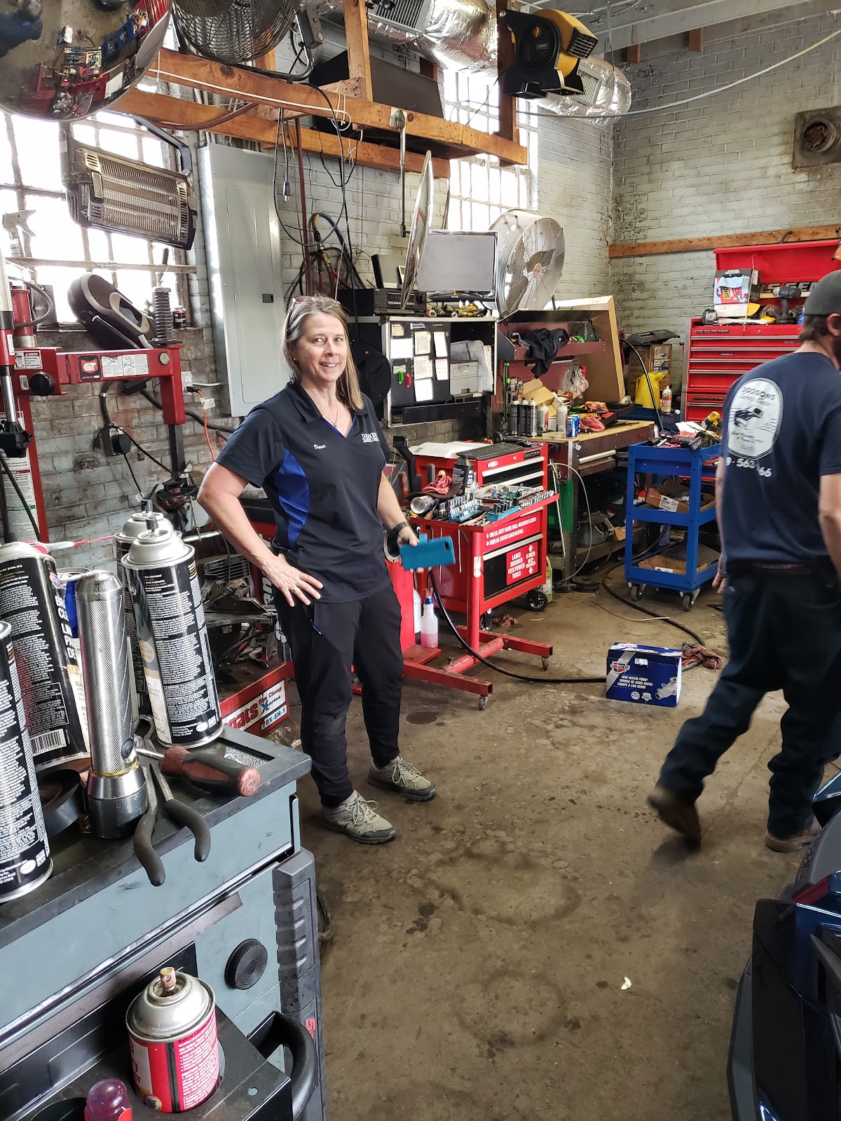 Dodson's Service Center gallery 2