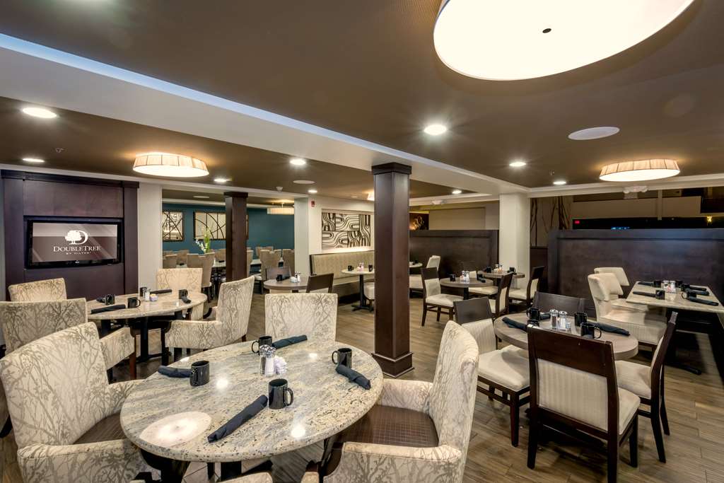 DoubleTree by Hilton Hotel Montgomery Downtown gallery 6