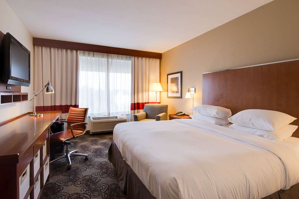 DoubleTree by Hilton Hotel Raleigh - Cary gallery 2