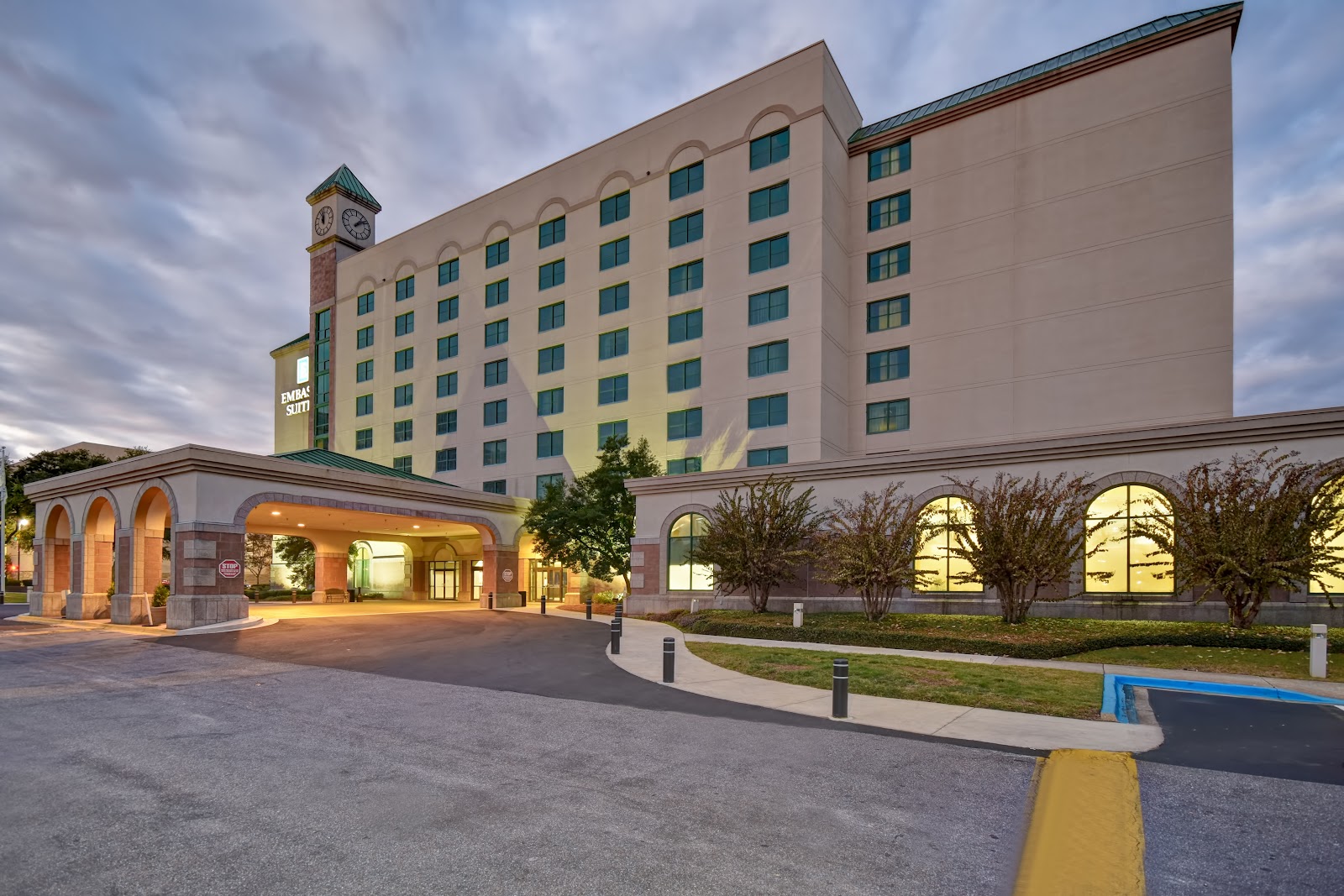 Embassy Suites by Hilton Montgomery Hotel & Conference Center gallery 1