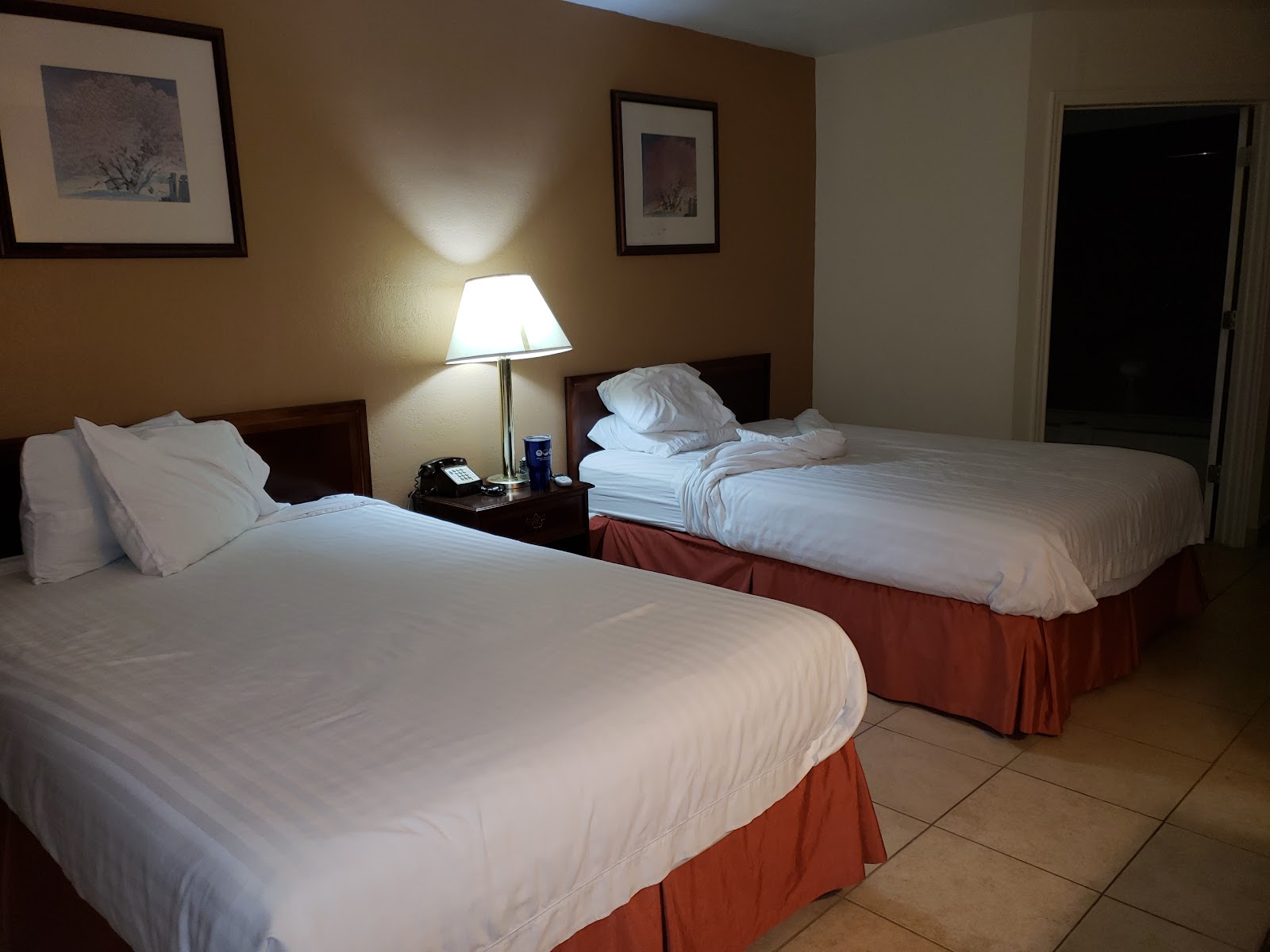Flagship Inn gallery 2
