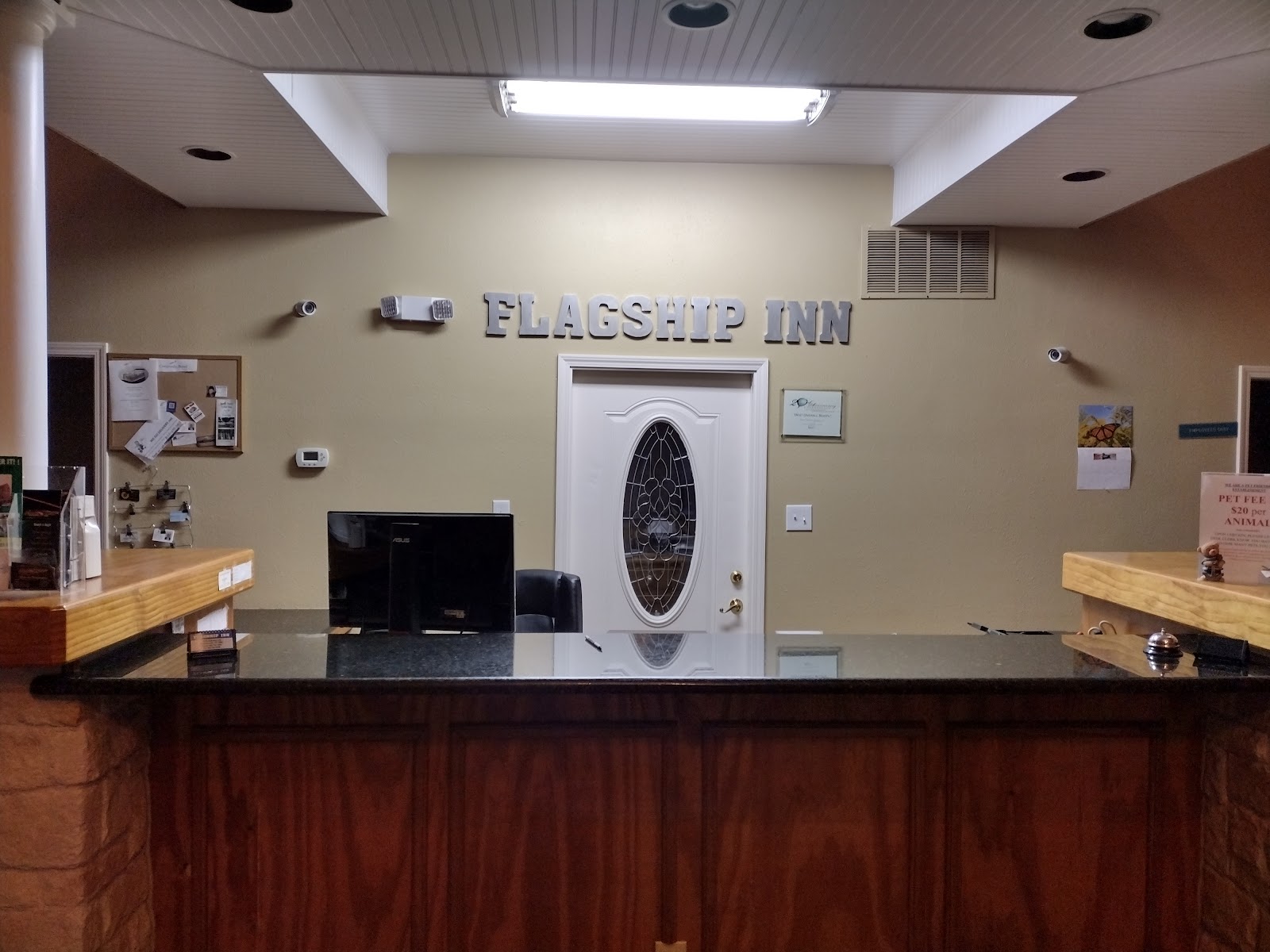 Flagship Inn gallery 5