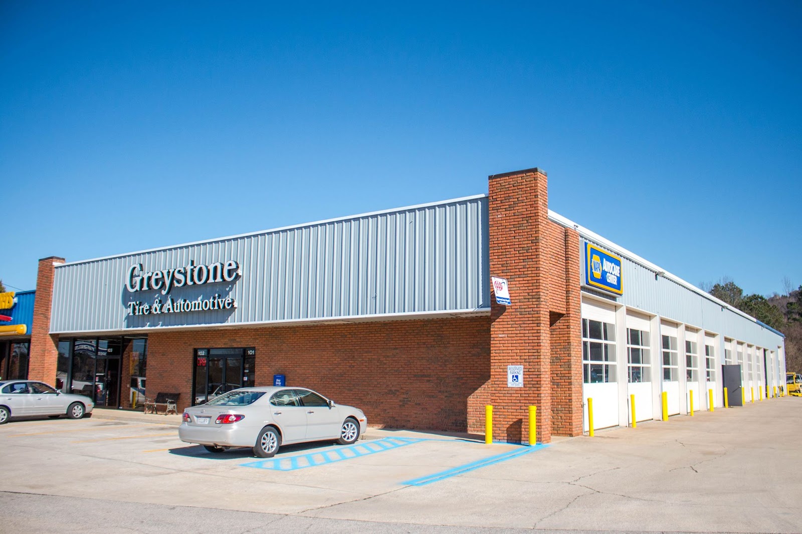 Greystone Tire & Auto gallery 1