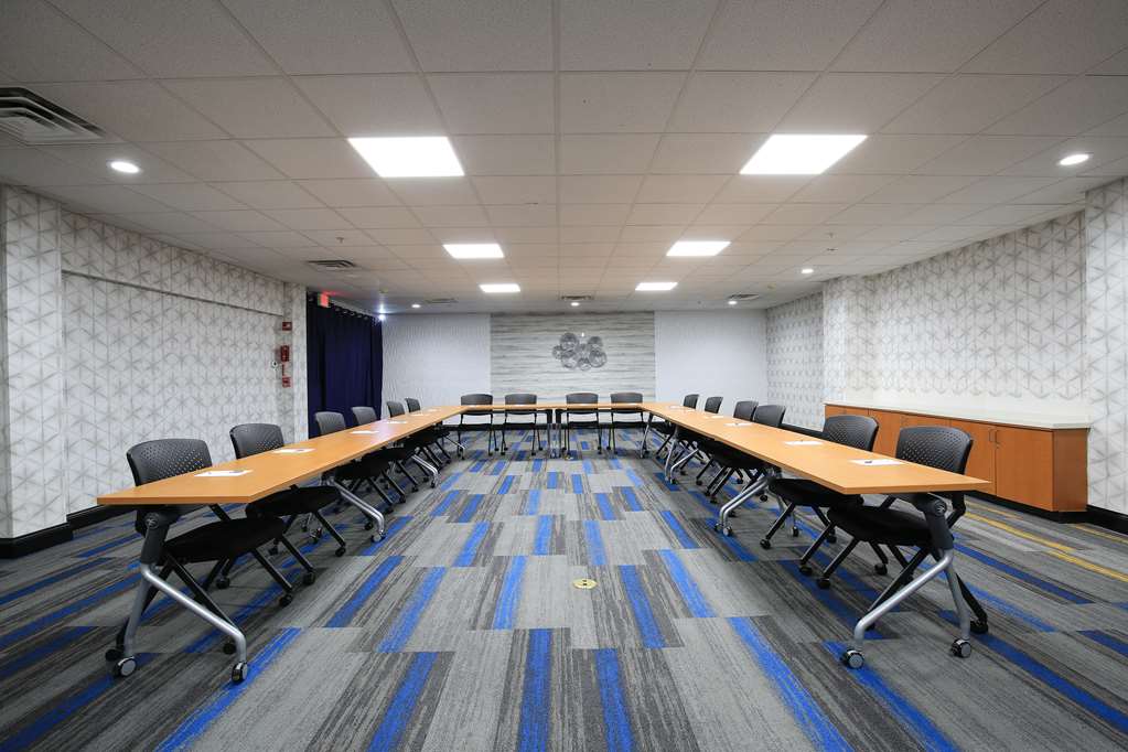 Hampton Inn Bordentown gallery 5