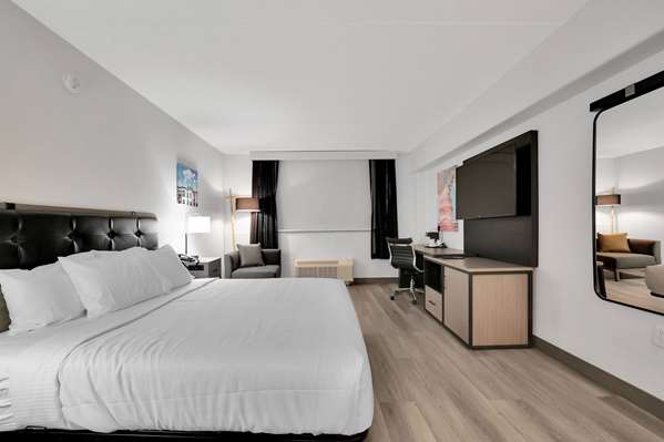 Holiday Inn Express & Suites Washington DC- NoMA gallery 2