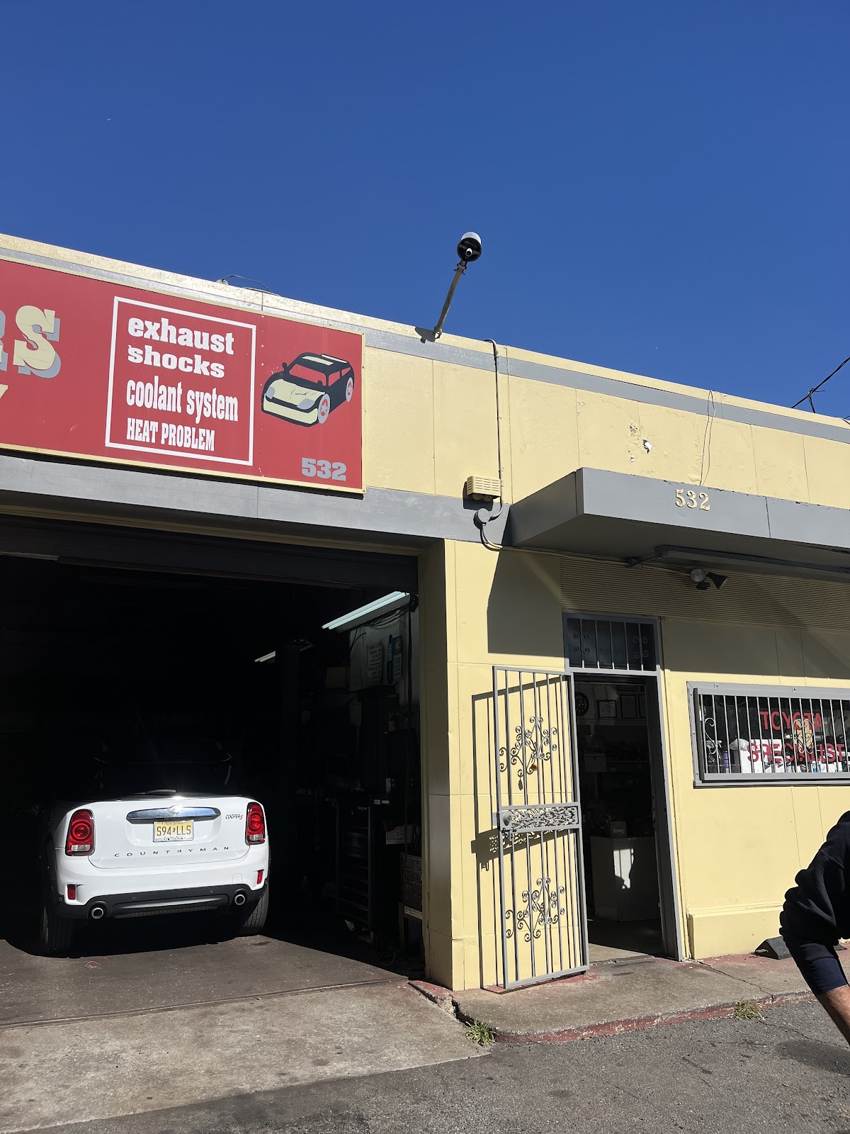 Hoyos Auto Repair gallery 3