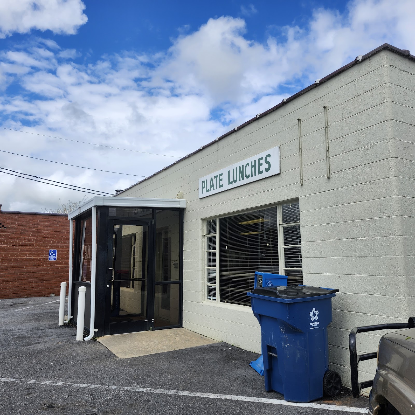 Kidd's Drive-In gallery 4