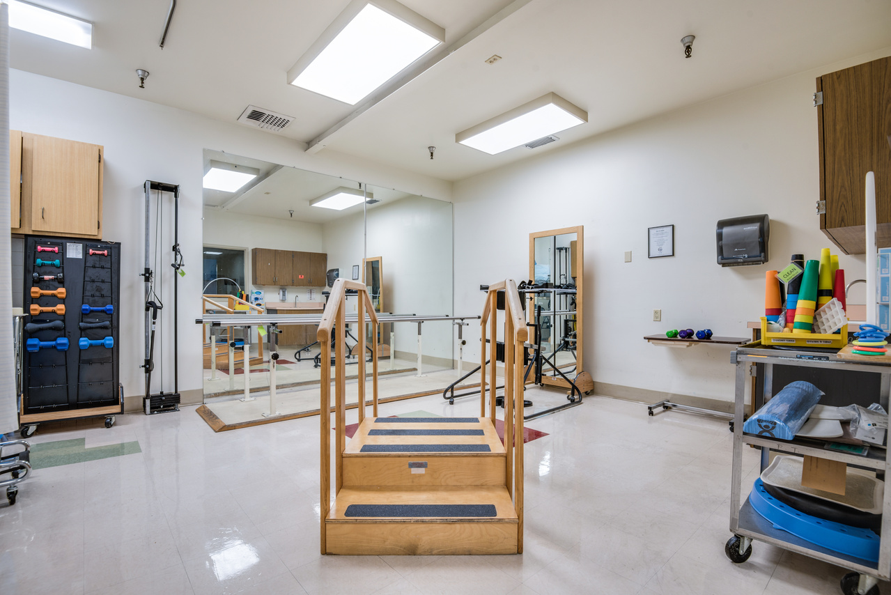 Kindred Hospital Paramount gallery 4