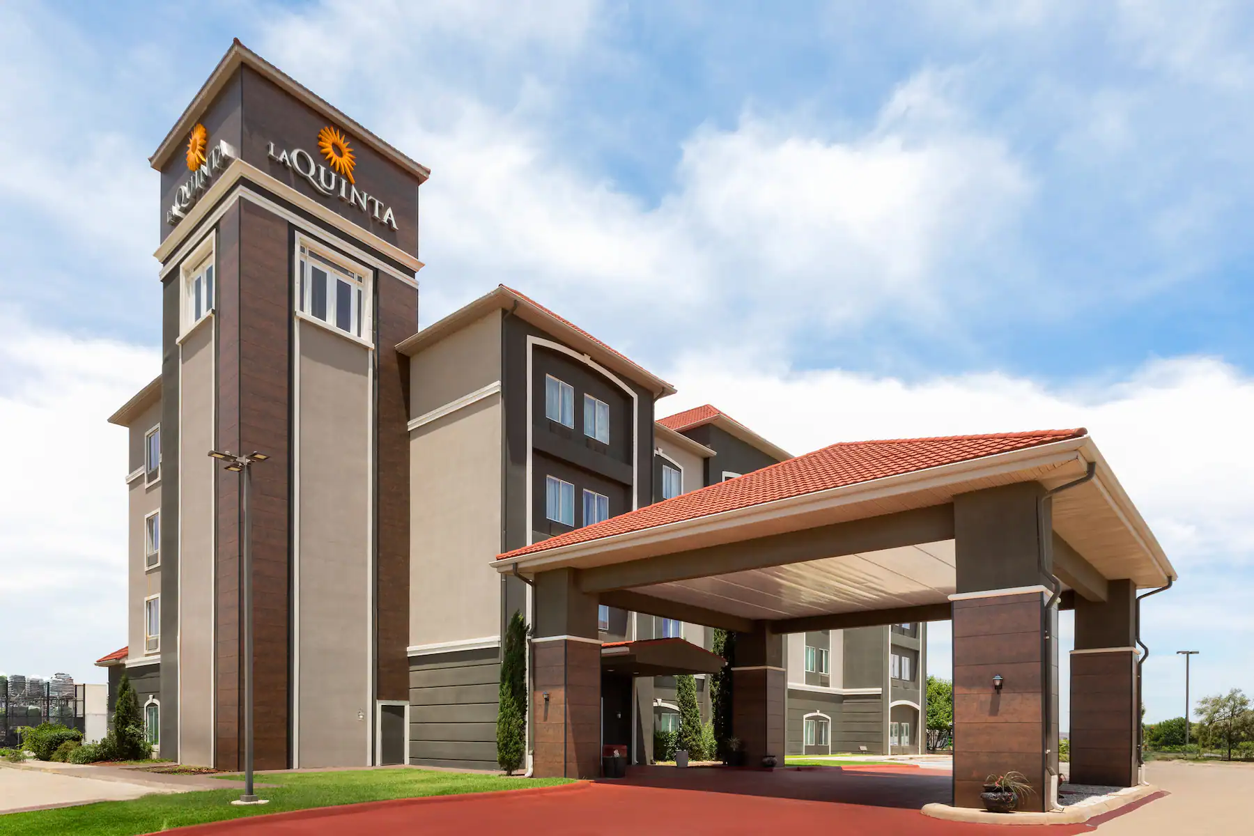 La Quinta Inn & Suites by Wyndham Brownwood gallery 2
