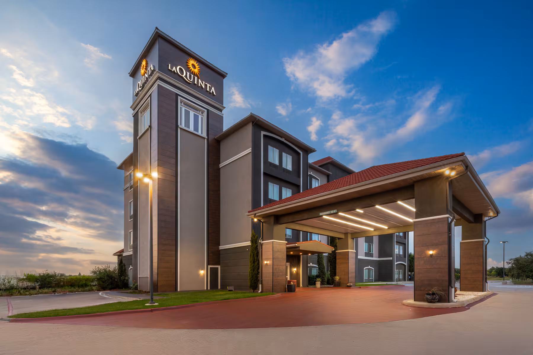 La Quinta Inn & Suites by Wyndham Brownwood gallery 3