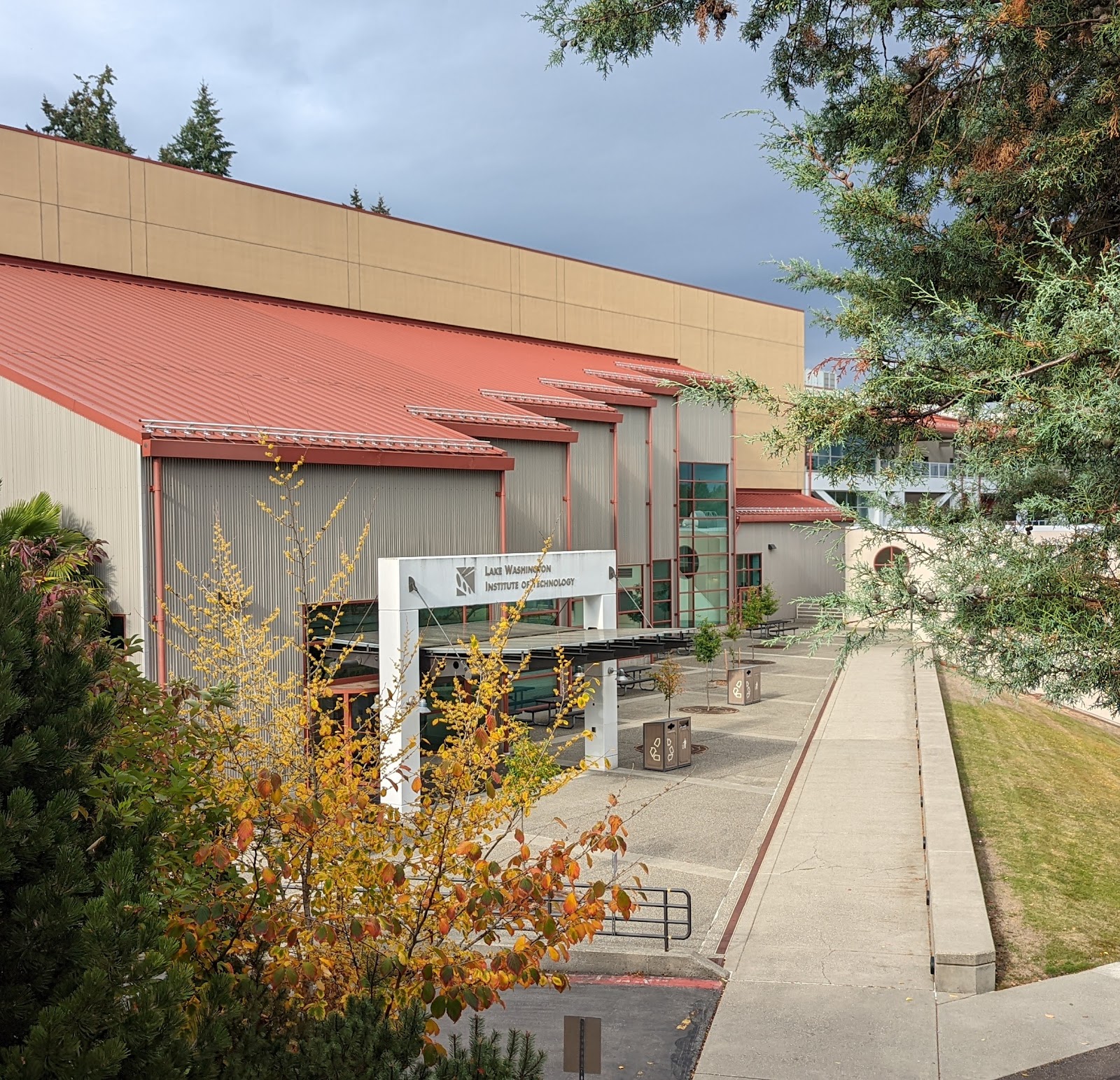 Lake Washington Institute of Technology gallery 6