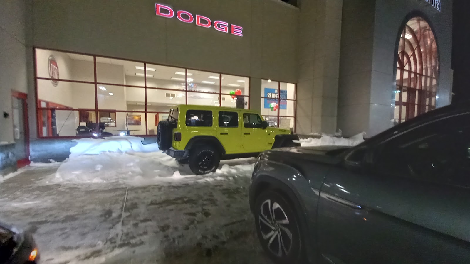 Lithia Chrysler Dodge Jeep Ram FIAT of South Anchorage gallery 4