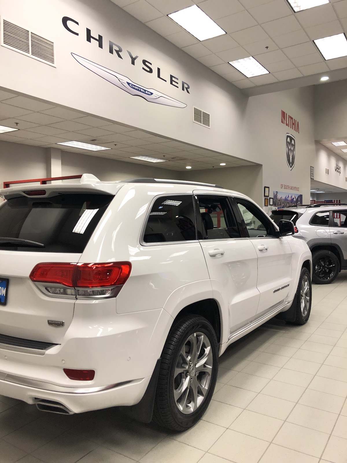 Lithia Chrysler Dodge Jeep Ram FIAT of South Anchorage gallery 6