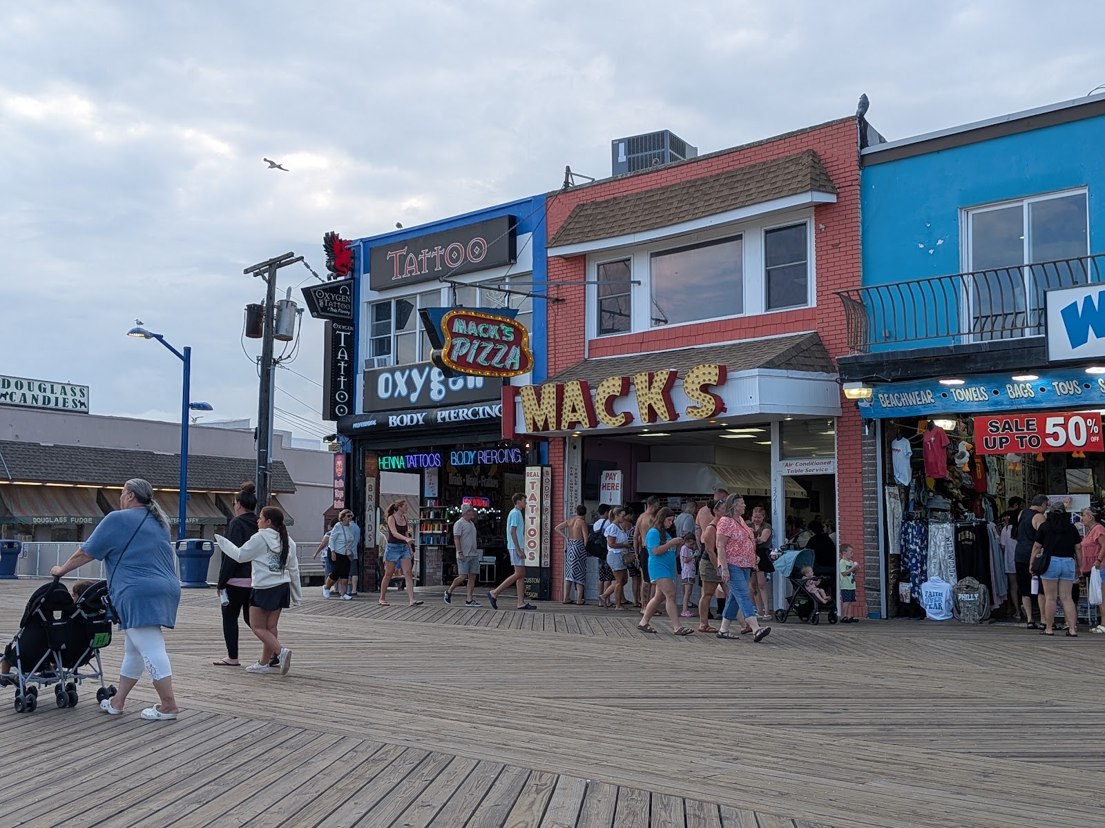 Mack's Pizza gallery 5