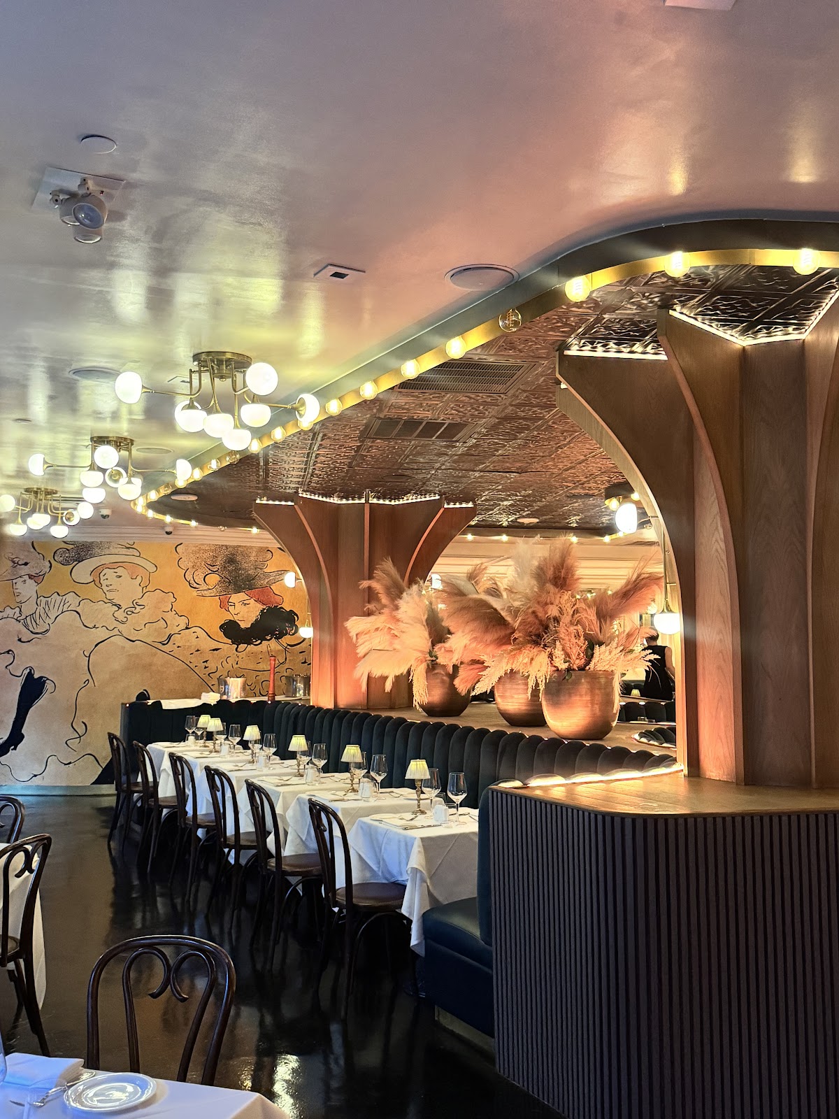 Maison Close Restaurant gallery 5