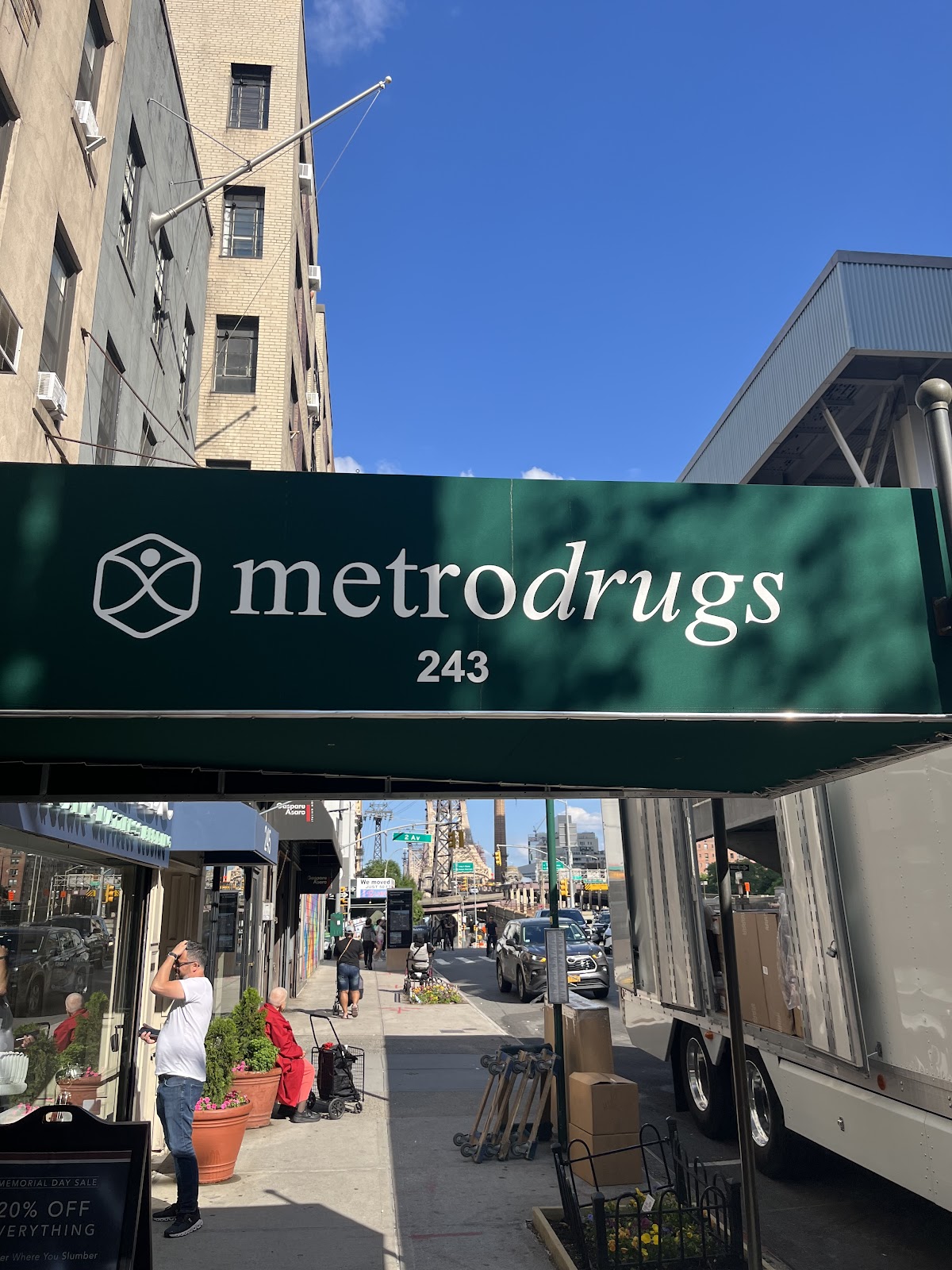 Metro Drugs gallery 3