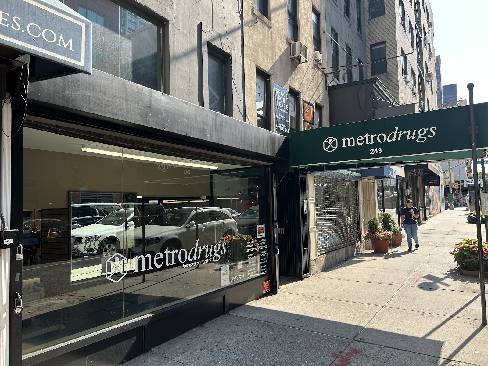 Metro Drugs gallery 4