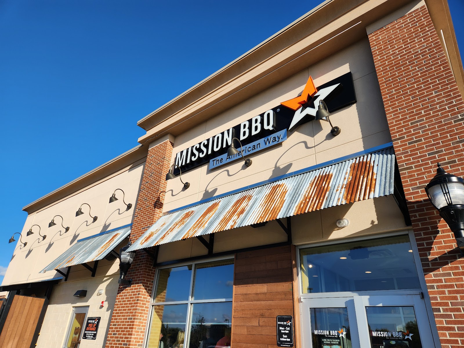 MISSION BBQ gallery 2