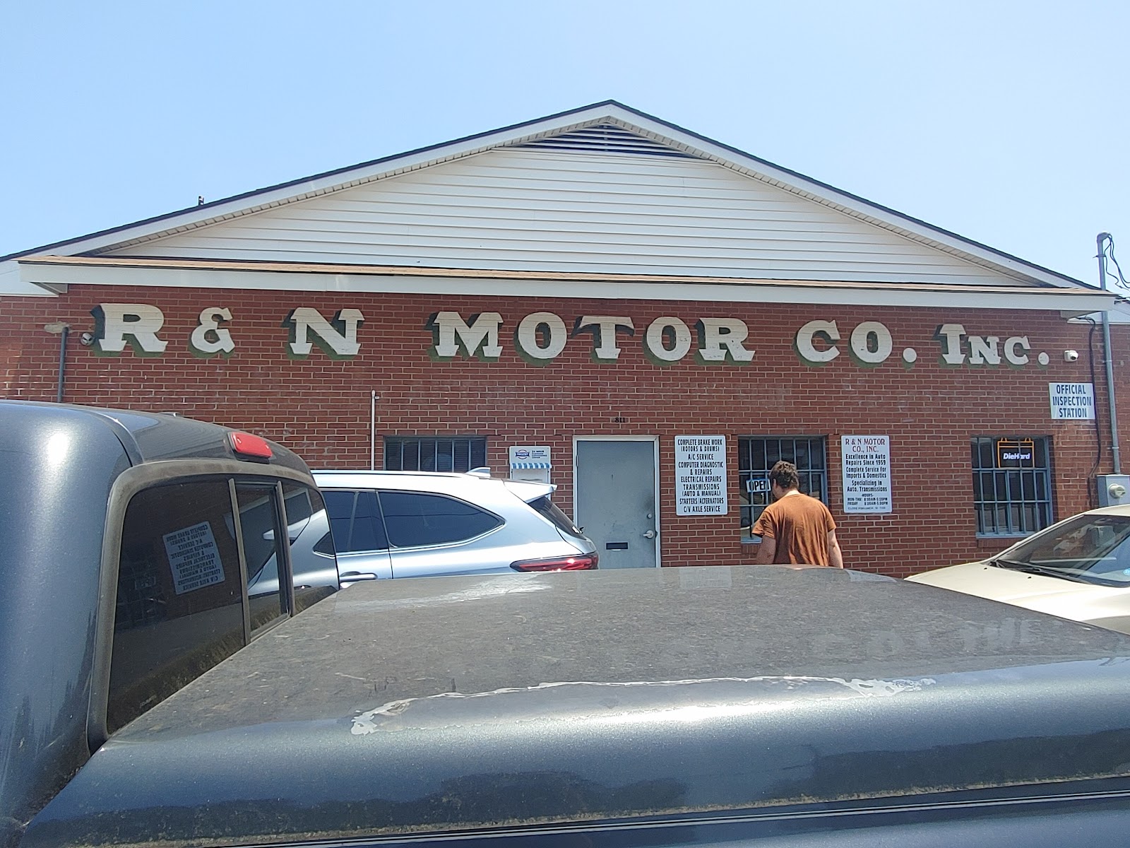 R & N Motor Company gallery 2