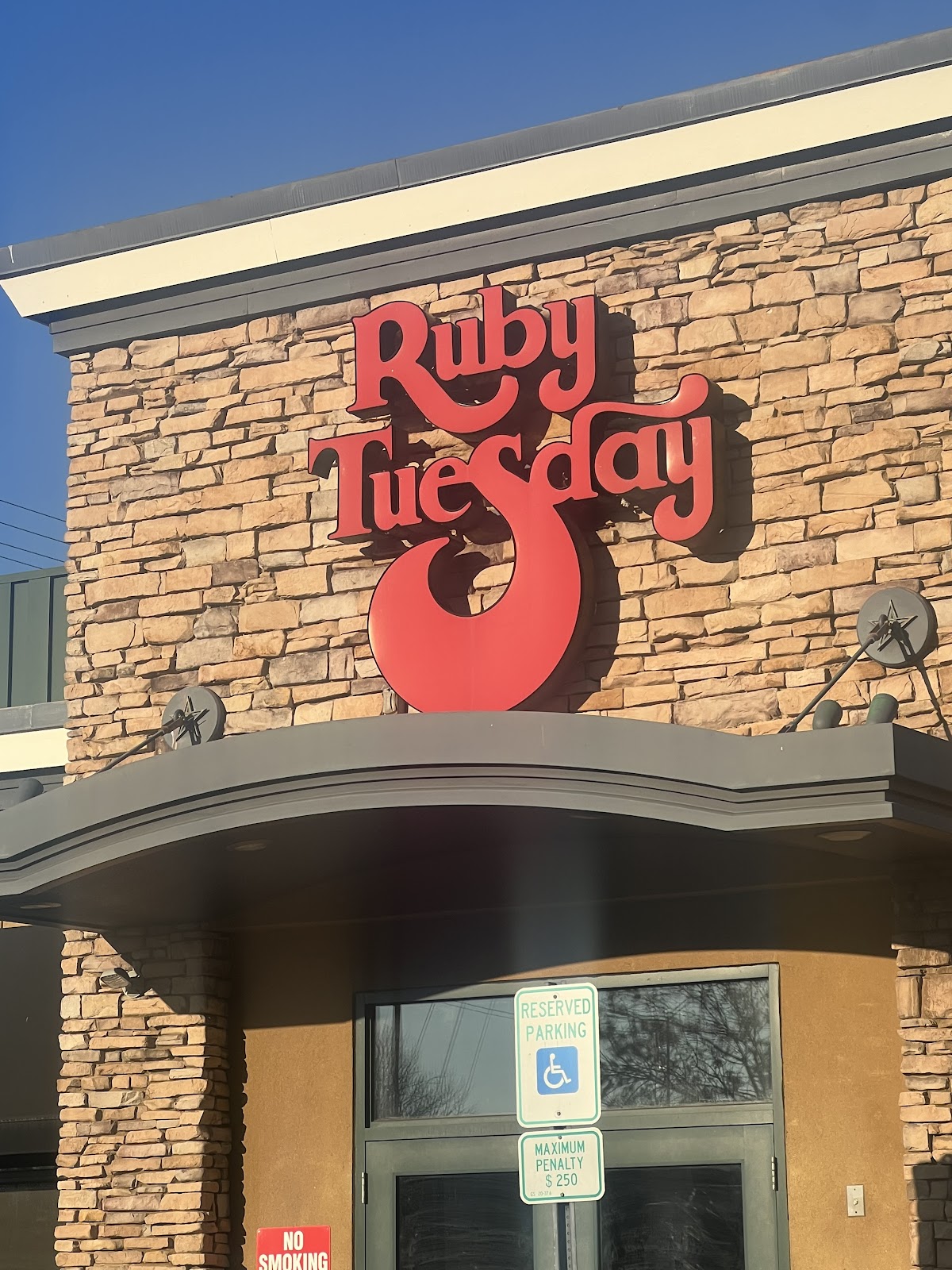 Ruby Tuesday gallery 3