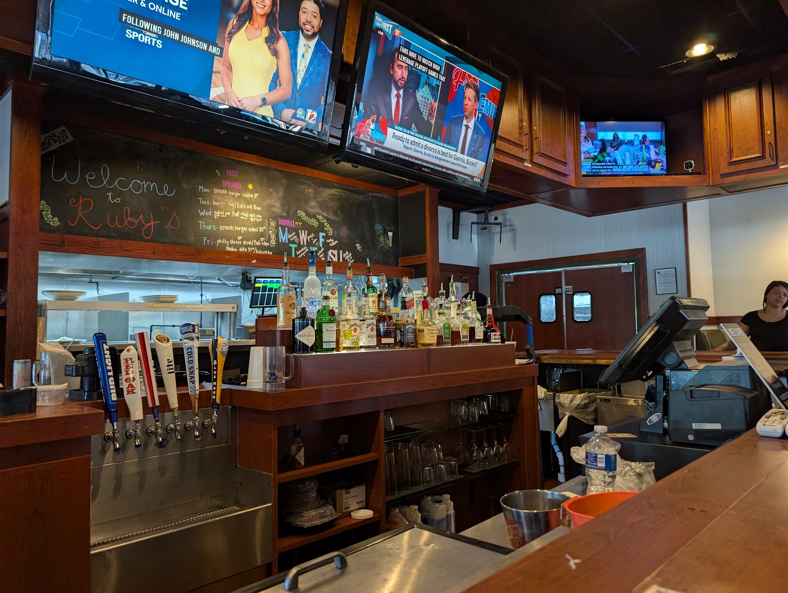 Ruby Tuesday gallery 6