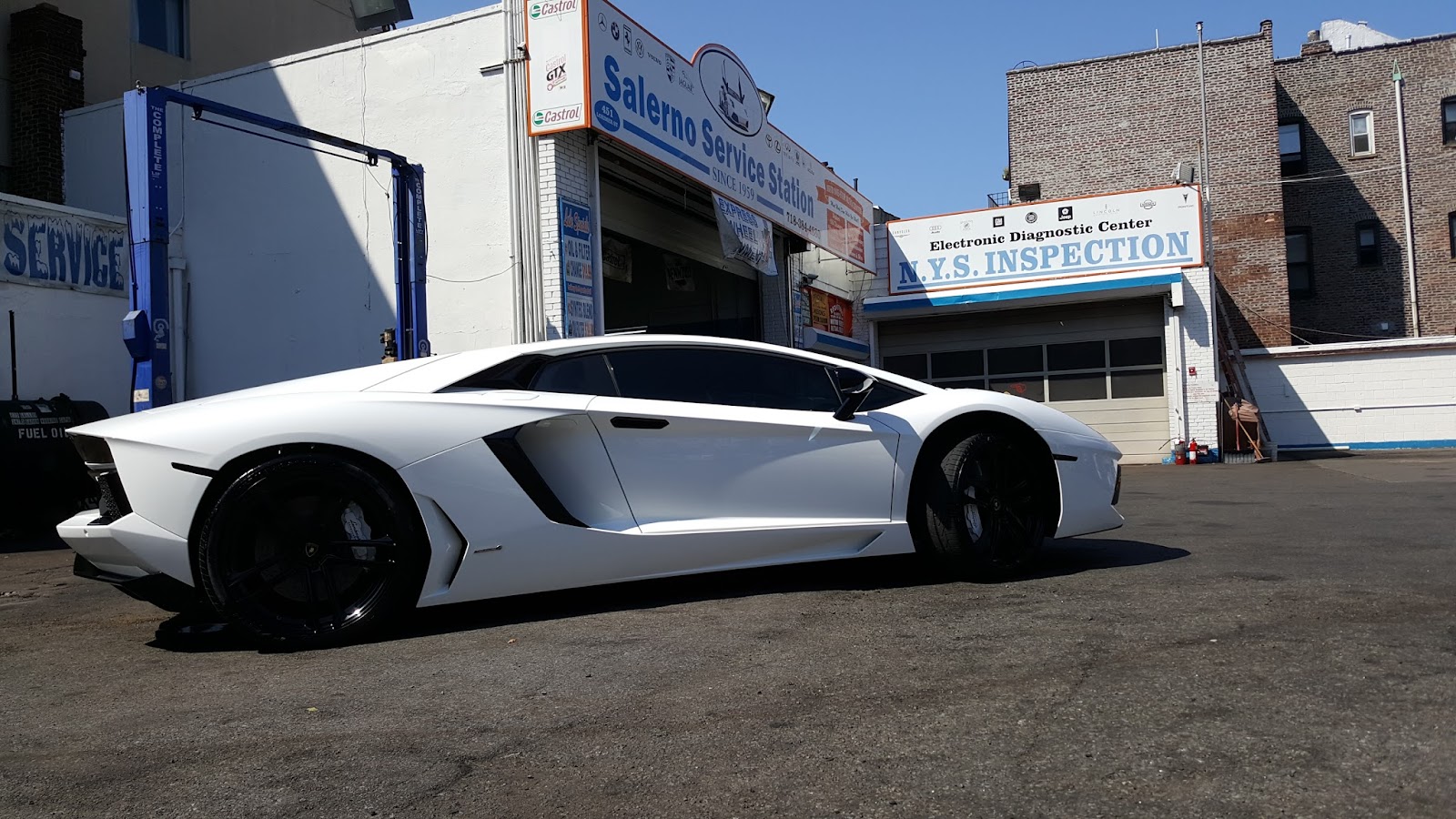 Salerno Auto Body Shop *Since 1959* gallery 5