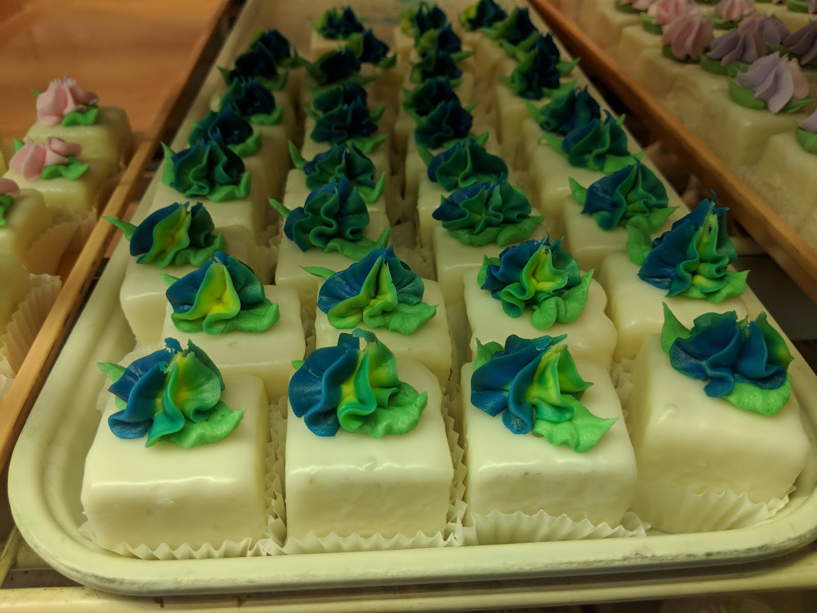 Savage's Bakery gallery 2
