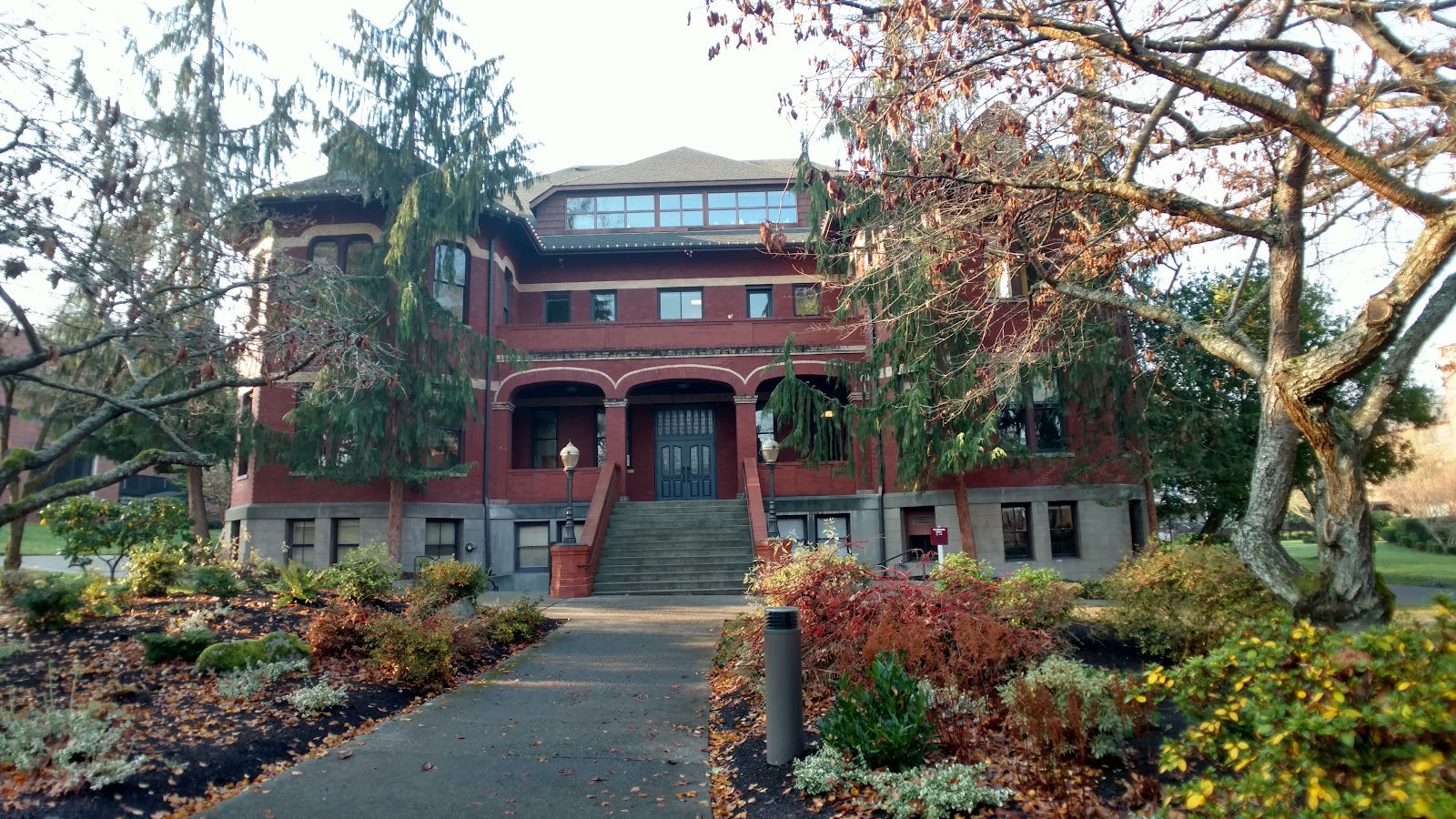 Seattle Pacific University gallery 6