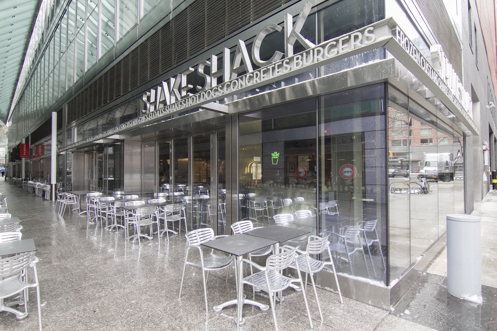 Shake Shack Battery Park City gallery 1