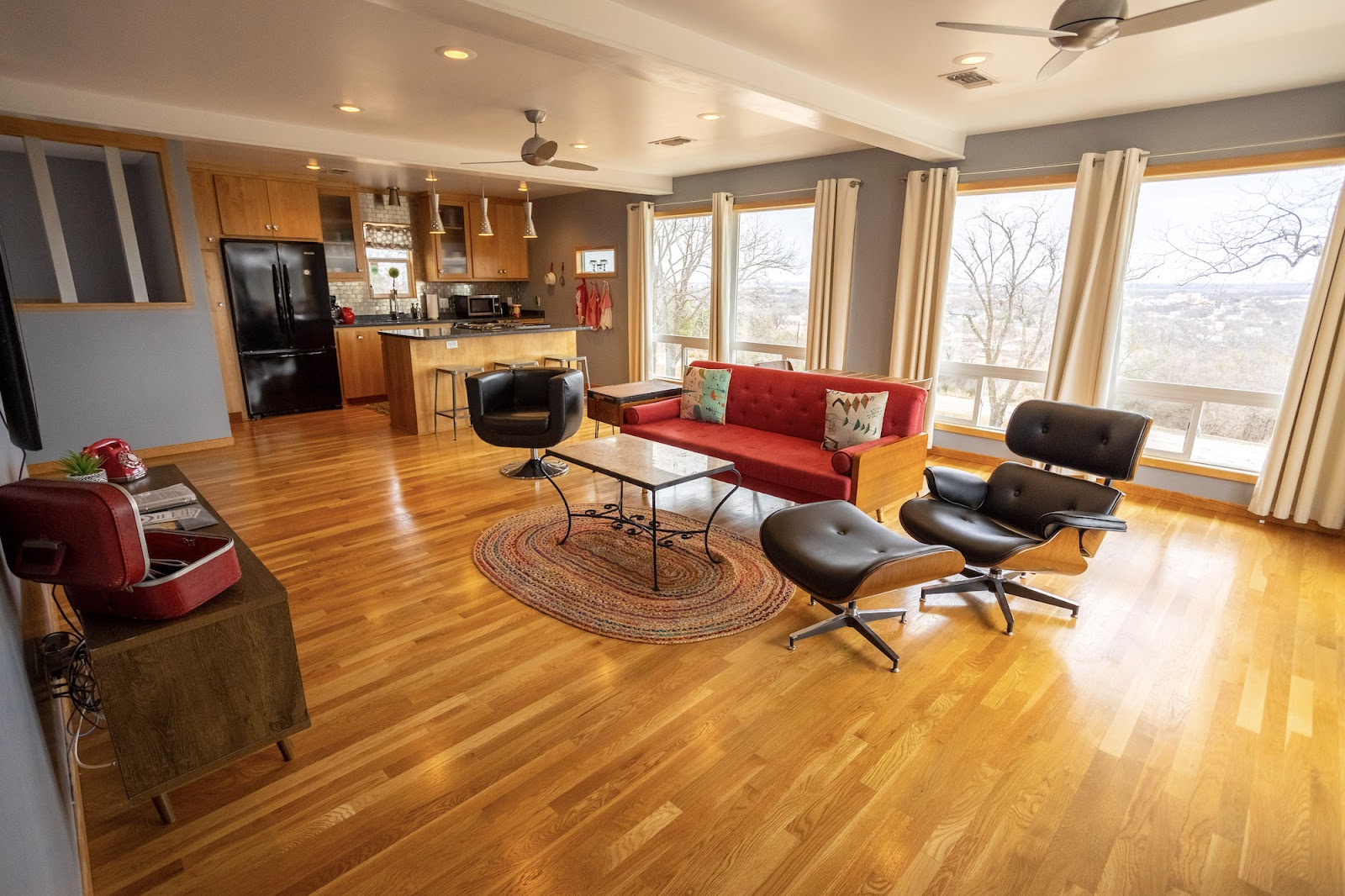 Stardust Retreat gallery 4