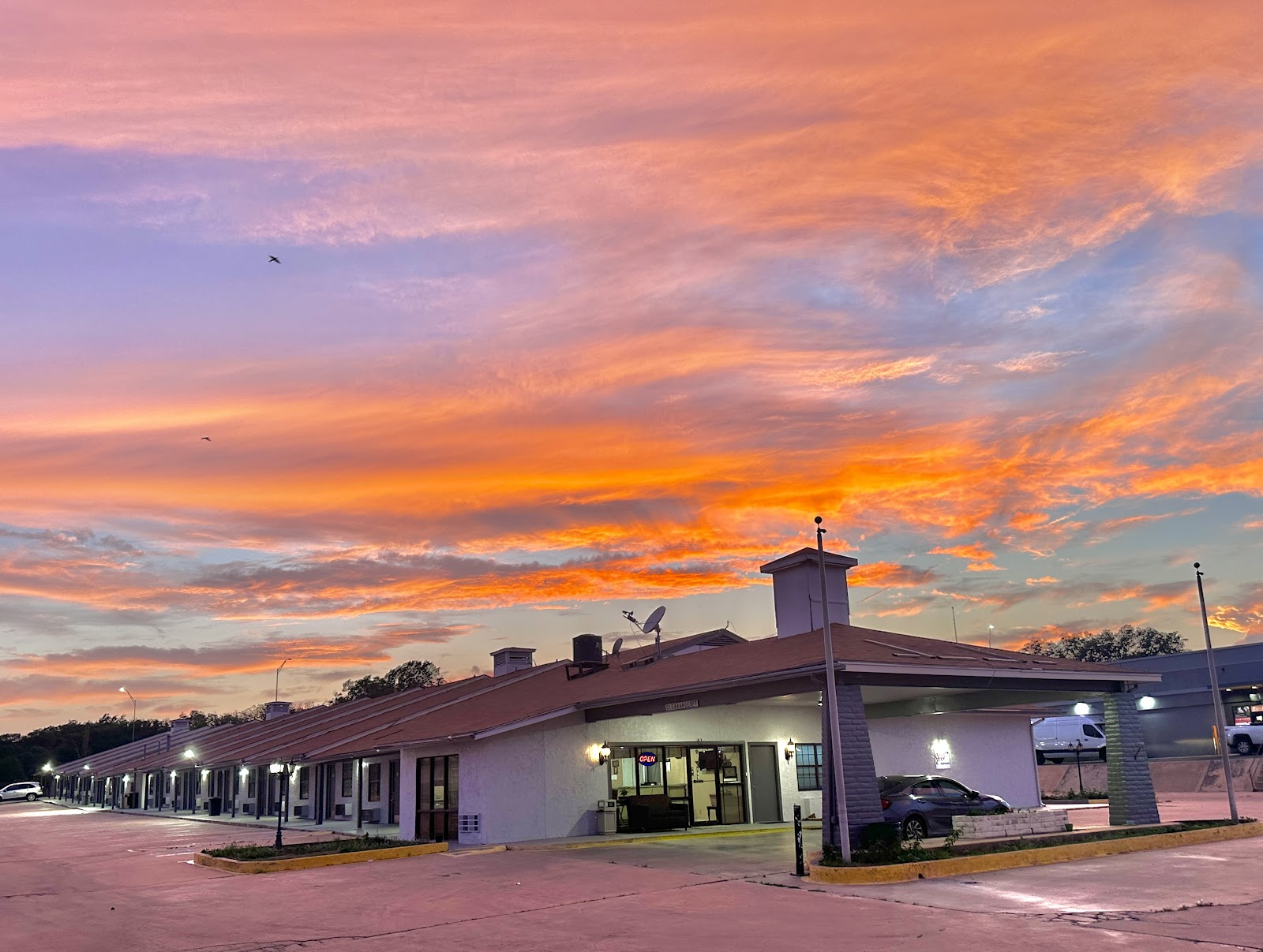 Sunset Inn gallery 4