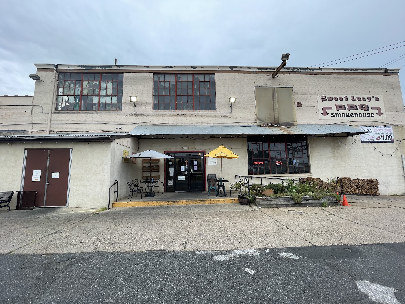 Sweet Lucy's Smokehouse gallery 6