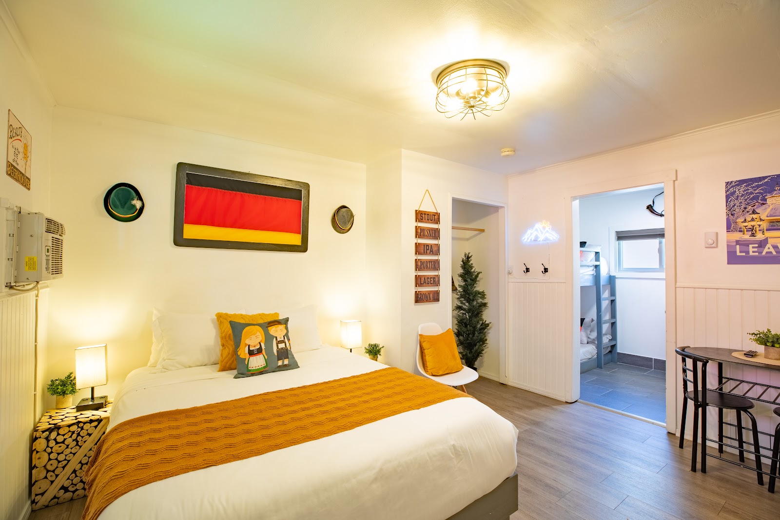 The Wanderlust Inn gallery 2