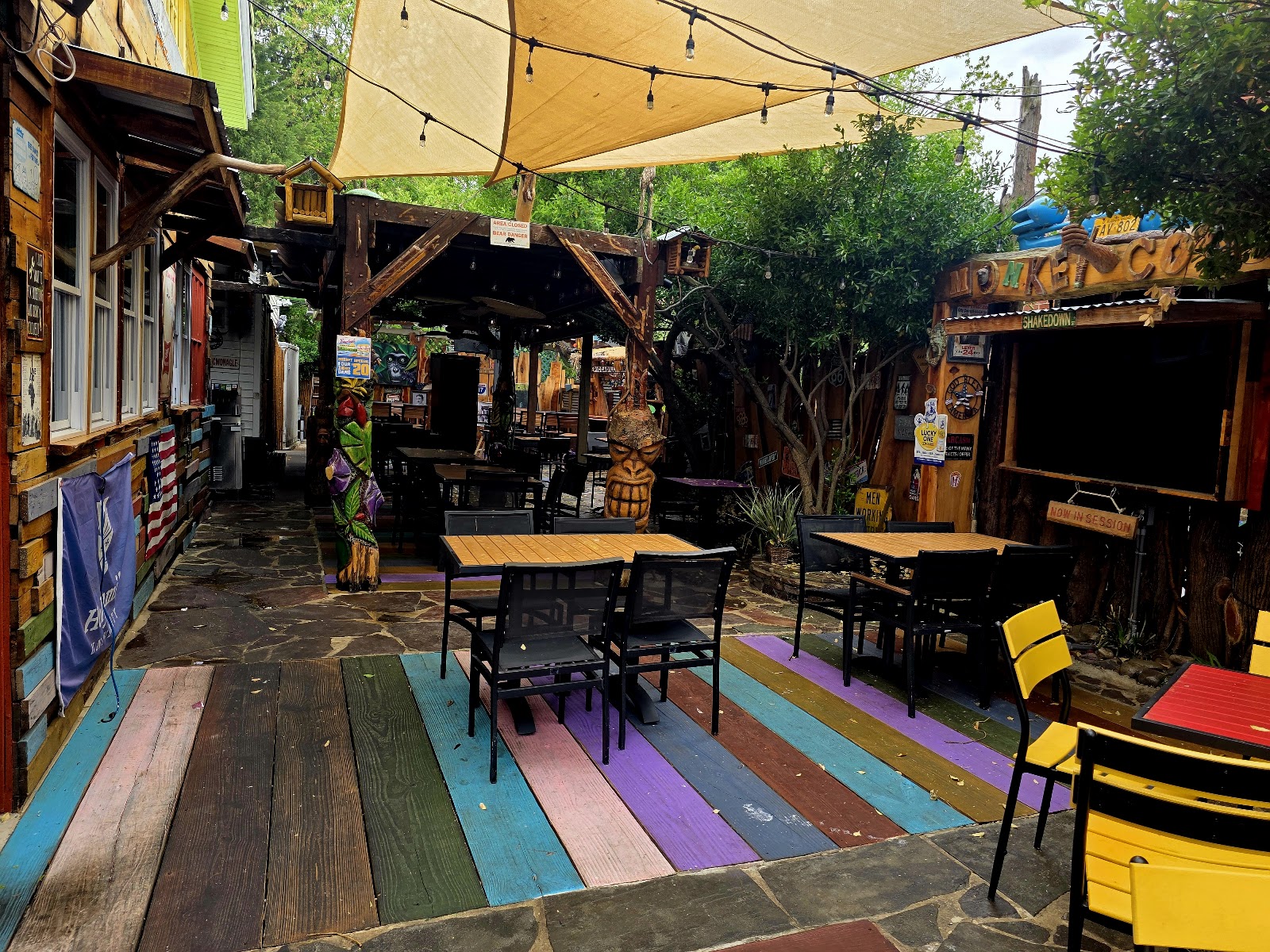 Three Monkeys Cafe gallery 6